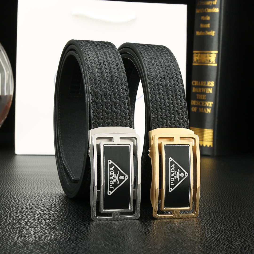 NO:764040,The official website of Prada's original high-end quality counter simultaneously supports NFC induction width 3.5, exquisite automatic steel buckle, Italian double-sided imported first-layer calfskin, original pattern texture, clear and realistic, creating a new visual 3D suburban fruit. High-end customers can buy it as a gift for personal use. Length 100 to 125, belt, prada, cowhide19860909普拉达原单高端品质专柜官网同步支持NFC感应宽度3.5精美自动钢扣头意大利双面进口头层小牛皮原版花纹纹理消晰真实感超强打造全新的视觉3D郊果高端客户入手送礼自用佳品 长度100一125,皮带,prada,cowhide,Belt
