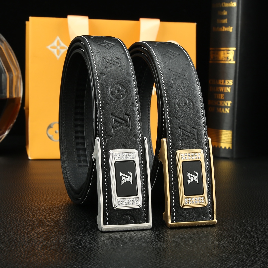 NO:764006,The official website of Louis Vuitton's original high-end quality counter simultaneously supports NFC sensing width 3.5, exquisite diamond-encrusted steel buckle, Italian double-sided imported first-layer calfskin, original pattern texture, clear and realistic, creating a new visual 3D suburban fruit. High-end customers can buy it as a gift for personal use. Length 100 to 125, belt, louis vuitton, cowhide19860909路易威登原单高端品质专柜官网同步支持NFC感应宽度3.5精美镶钻钢扣头意大利双面进口头层小牛皮原版花纹纹理消晰真实感超强打造全新的视觉3D郊果高端客户入手送礼自用佳品 长度100一125,皮带,louis vuitton,cowhide,Belt