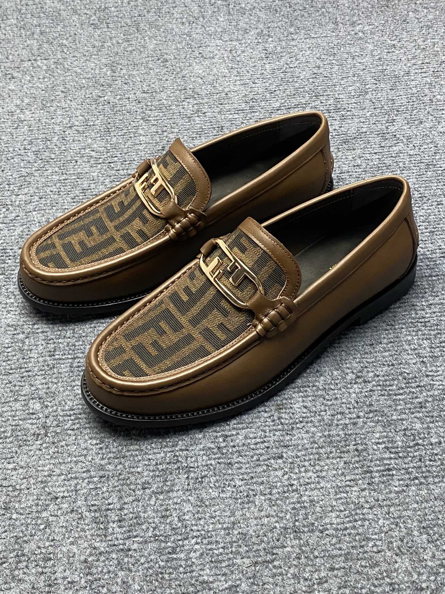 Replica 1:1 High Quality Fendi Shoes Plain Toe Men Cowhide Genuine Leather