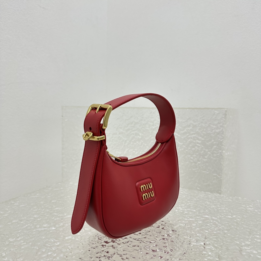 Miu Miu Small red