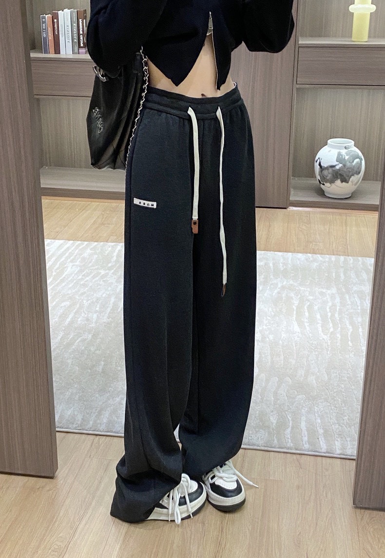 Marni’s High-End Women’s Suit: Short-Wind Embroidered with Fury and Broad-Legged Shorts - 图片 6