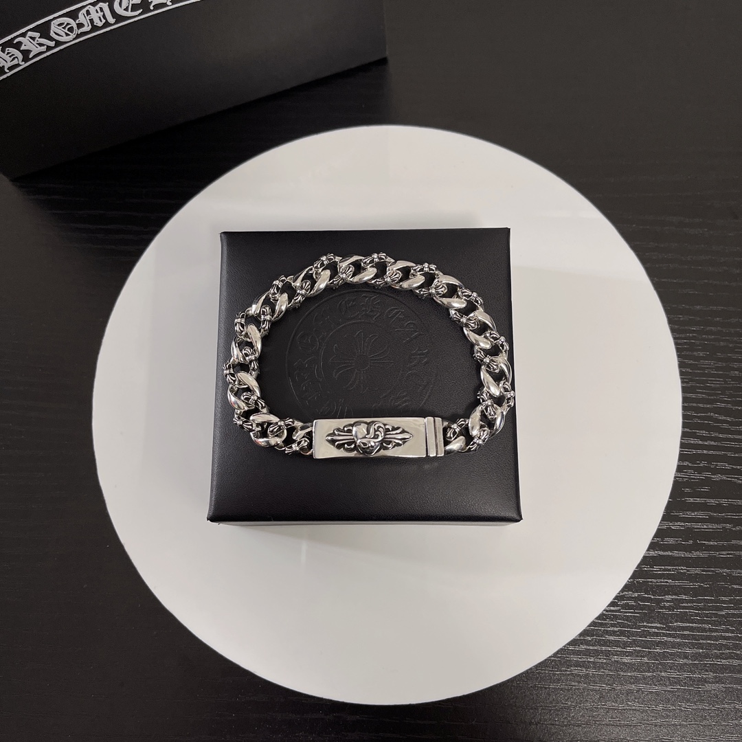 NO:641073,The latest personalized cross bracelet, domineering European and American retro Thai silver trendy men's punk bracelet, boutique jewelry, bracelet19860909最新出炉个性十字架手链霸气欧美复古泰银潮男朋克手链,饰品精品,bracelet,Jewelry