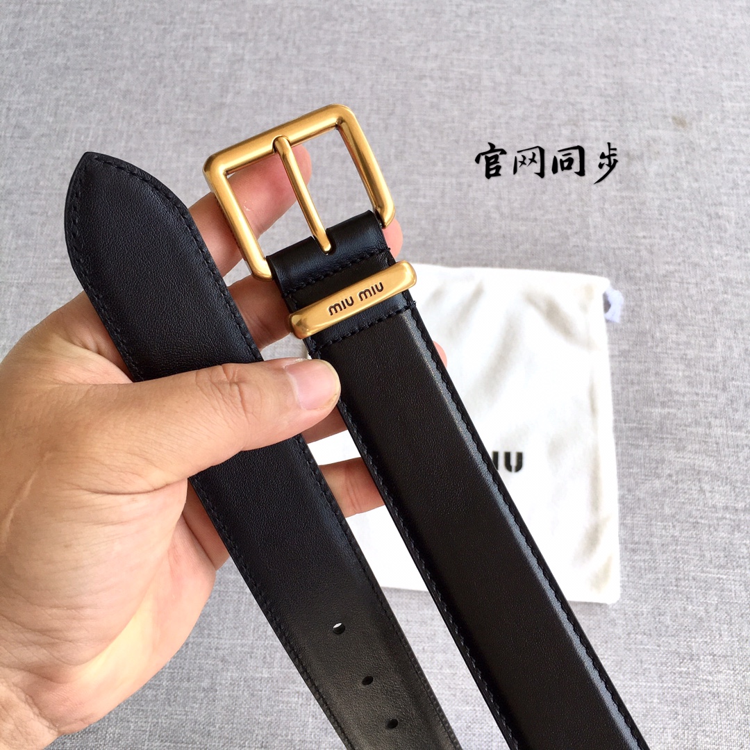 MIUMIU原单专柜在售爆款感谢客户反馈实拍图顶级货3.5CM自己看细节都有货码数齐