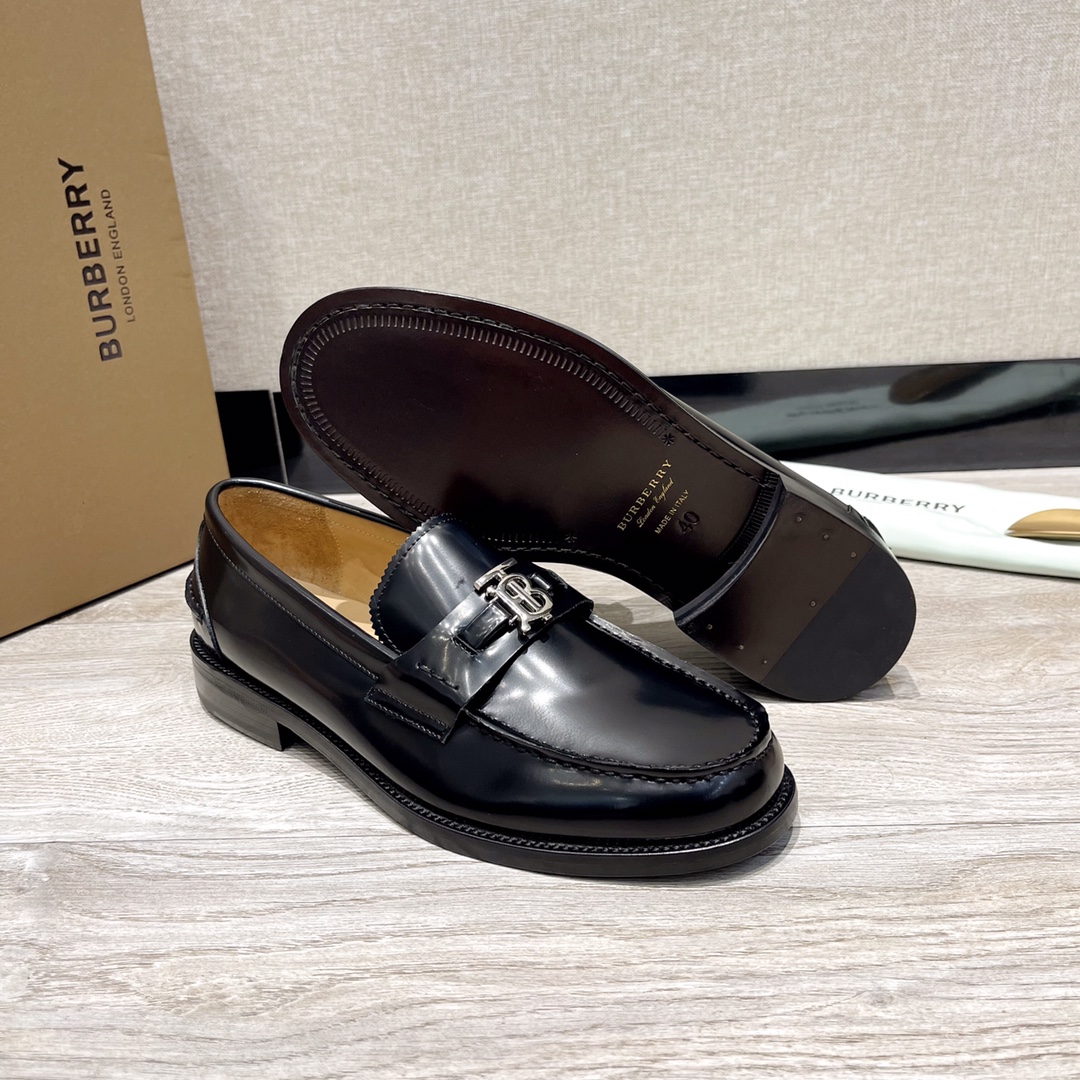 Burberry Men's Leather Loafers - Classic Style, Premium Quality Leather Sole 5 i1703792448 2687 3