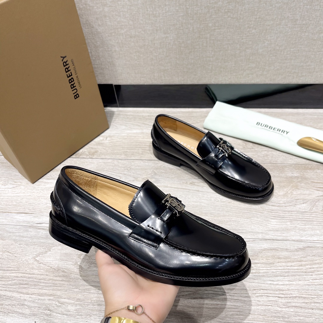 Burberry Men's Leather Loafers - Classic Style, Premium Quality Leather Sole 6 i1703792448 6605 4