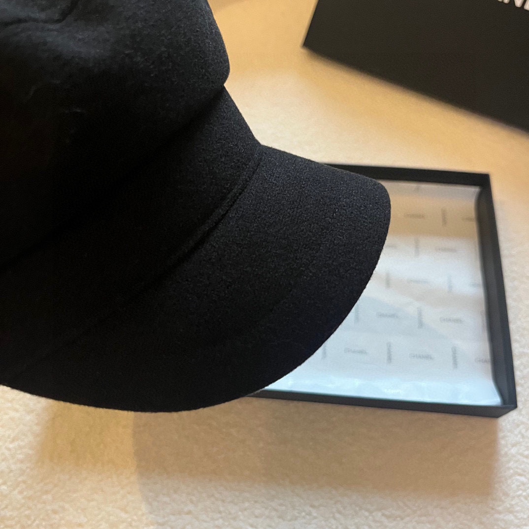 [YSL Hats]ss 2025 YSL Saint Laurent Duck Tongue Military Hat Black and white k
