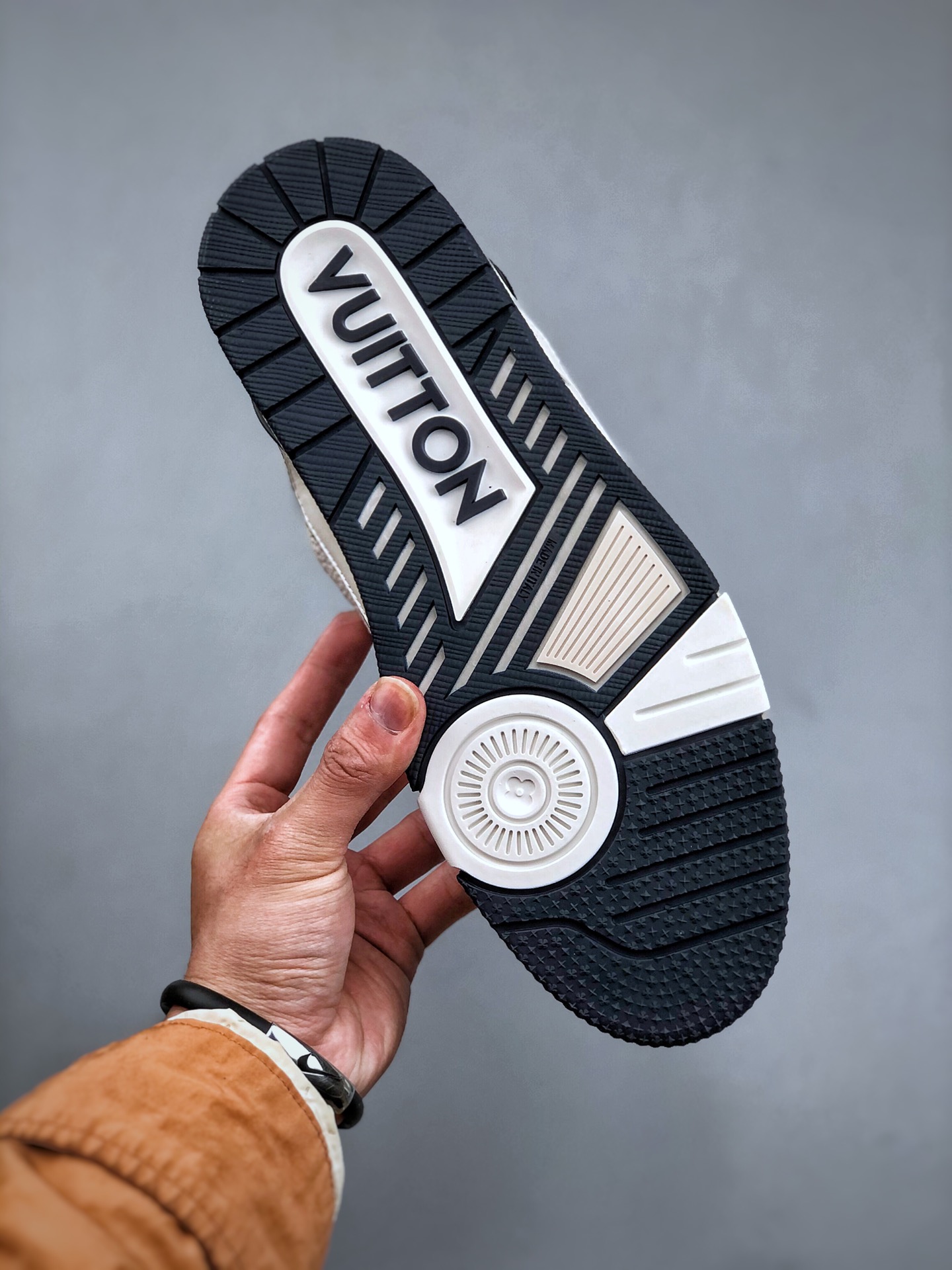 650 LV路易威登Louis Vuitton Trainer Sneaker Low休闲运动文化百搭篮球板鞋 白蓝