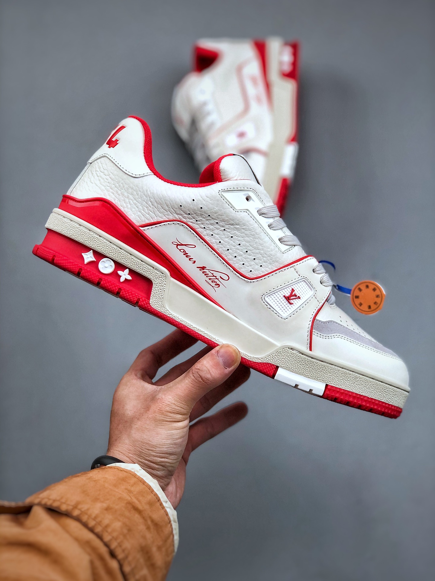 650 Louis Vuitton Trainer Sneaker Low休闲运动文化百搭篮球板鞋  白红