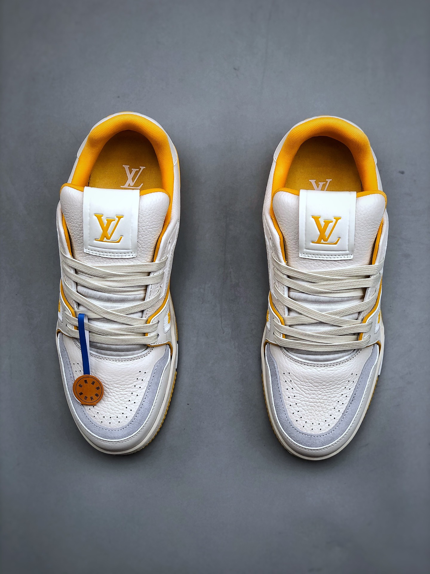 650 Virgil Abloh亲自操刀设计全新LV路易威登Louis Vuitton Trainer Sneaker Low休闲运动文化百搭篮球板鞋 白黄