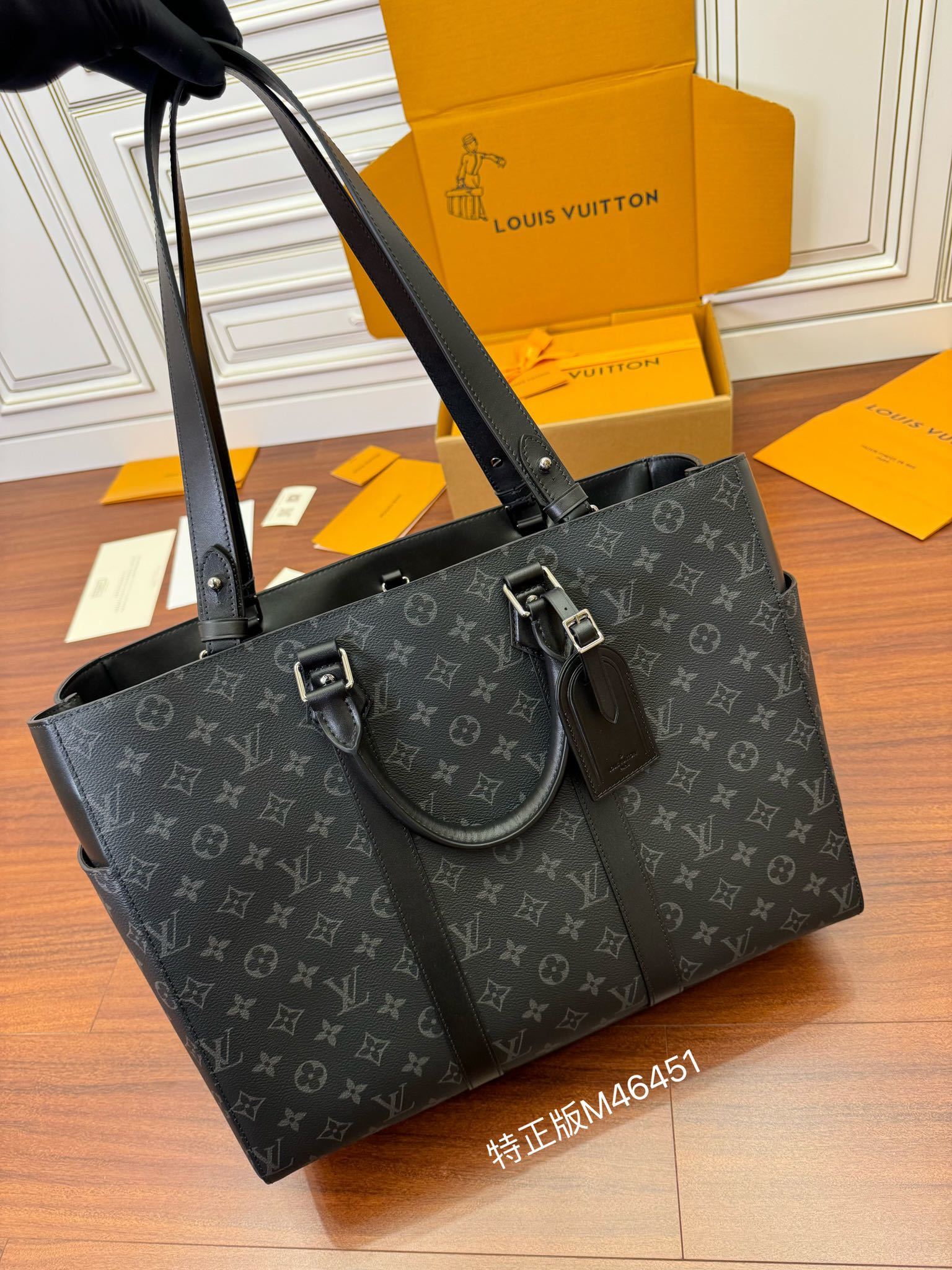 独家首发型号特正版M46451品质全面再次升级专柜同步电子芯片内码新礼盒礼品袋保护纸铜版电子标签合格证皮