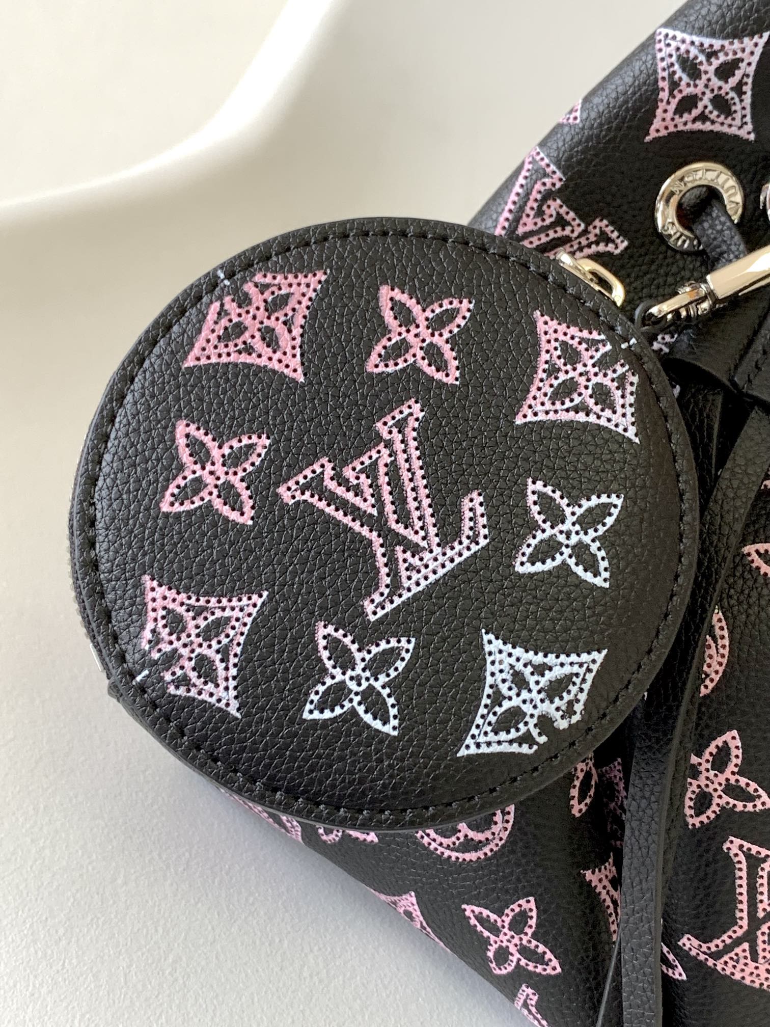 Louis Vuitton M21096 本款 Bella