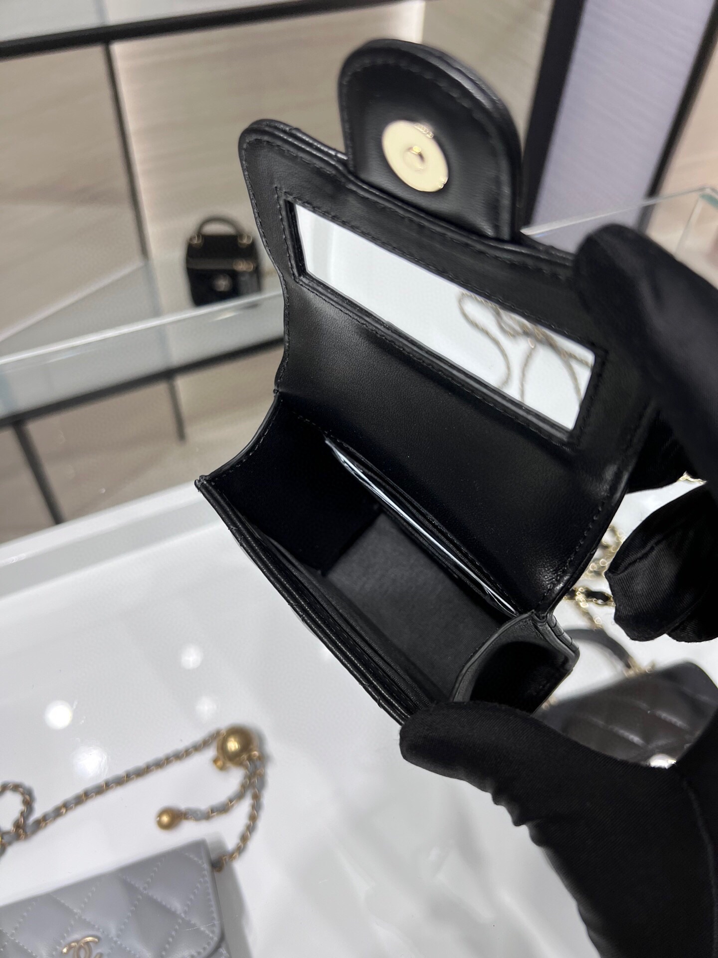 Ohanel23A新品小废包内配小镜子手提化妆小盒子小型收纳盒AY尺寸11*11*4cm.