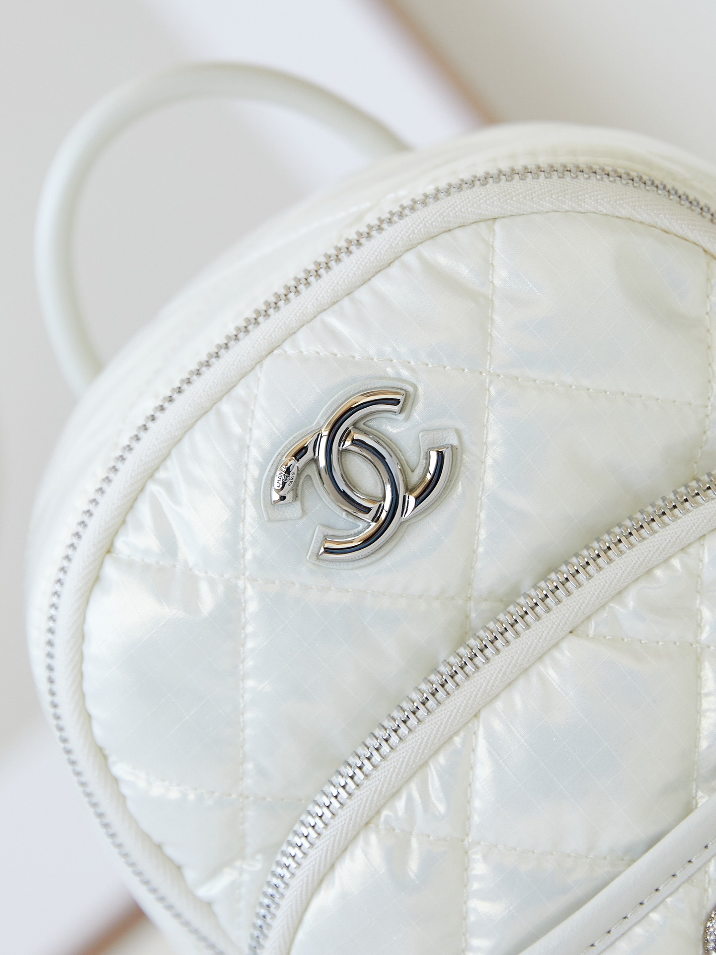 Chanel 最新的滑雪系列也已经发布啦 2