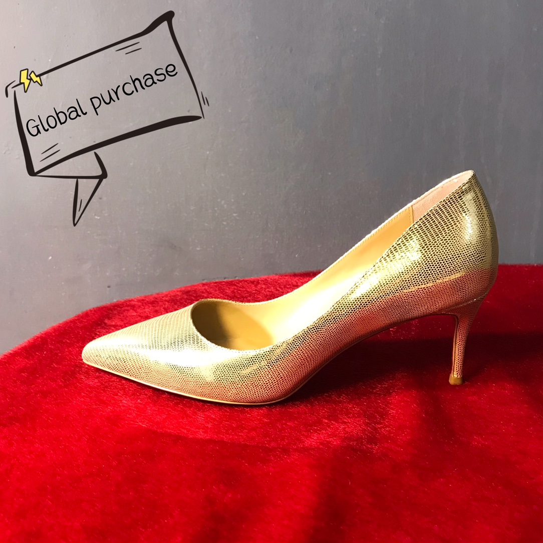 NO:100002,High-end custom classic series!  H7Cm, size 34-42. Customized model, no return or exchange 9038-001 gold lizard cloth leather Standard European code No:9038-001 Color:gold Material:veau velours Lining:goat leather Heel height:8.5Cm Sole:leather sole Size:EUR 34-42 (US 4-11):,,christian louboutin19860909高端订制 精典款系列！ H7Cm,尺码34-42码. 订制款,不退不换9038-001金蜥蜴布纹皮 标准欧码 No:9038-001 Color:gold Material:veau velours Lining:goat leather Heel heigh:8.5Cm Sole:leather sole Size:EUR 34－42（US 4一11) :,,christian louboutin,Women's Shoes