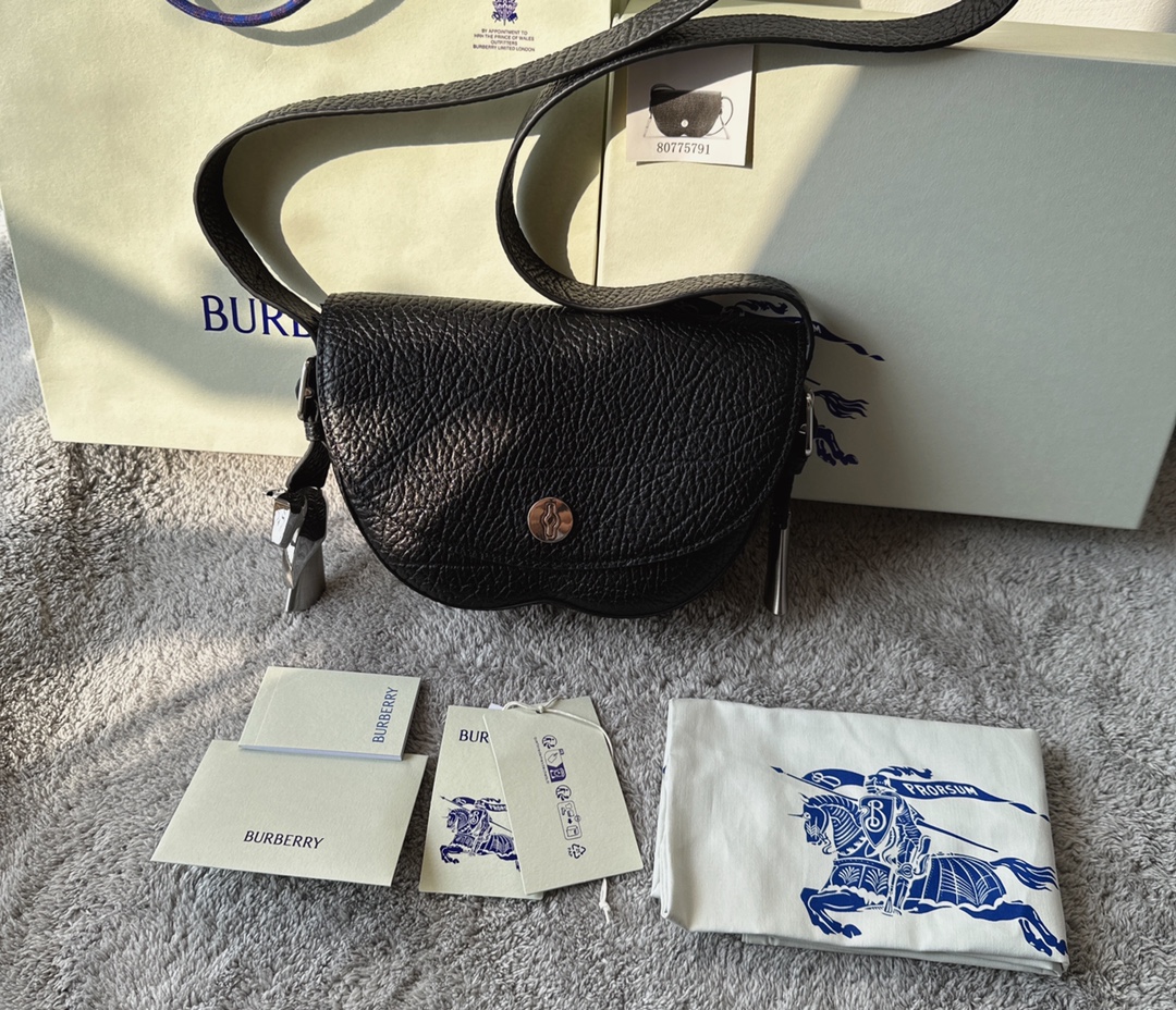 Burberry 799 New model, new and original factory