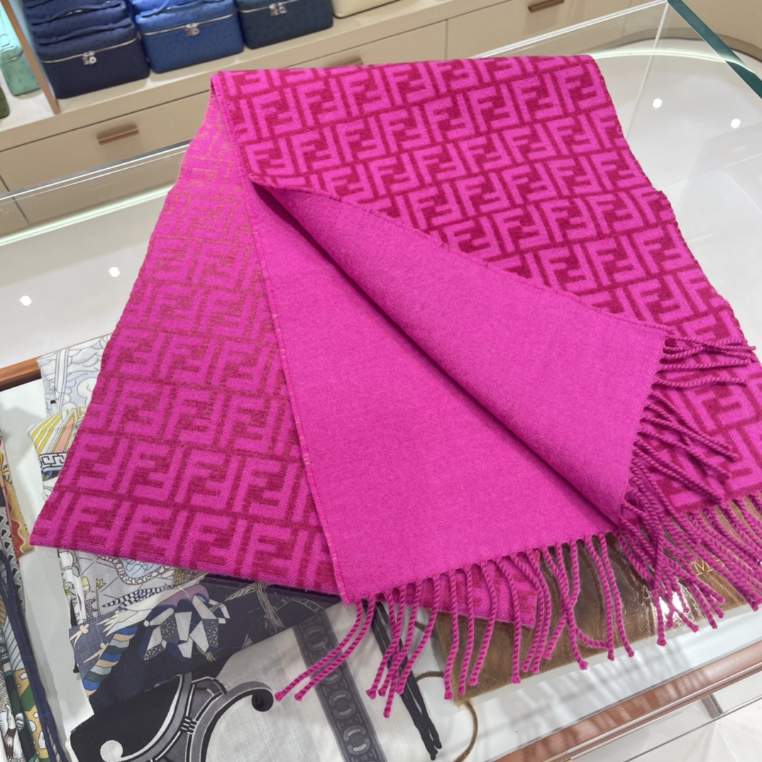 Fendi Scarf Cashmere Wool Fashion