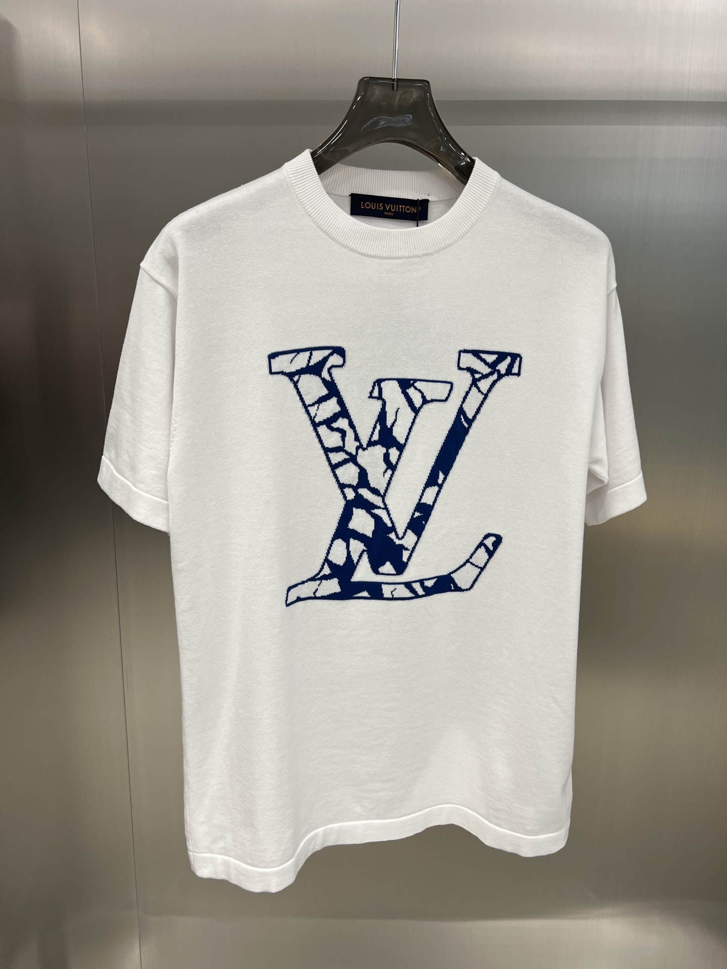 LV 毛织雪花logo白色T恤，大货细节实拍，顶级品质。现货秒发。码数：XS S M L Pzjdbq 新款上新！