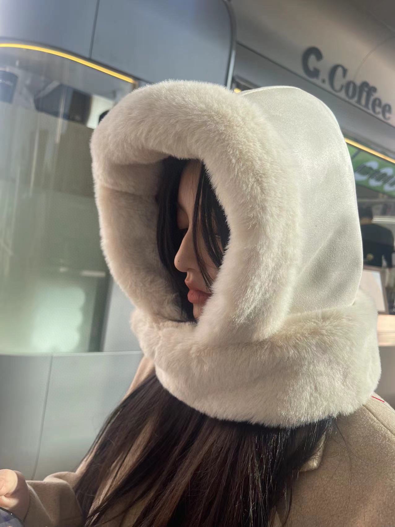 NO:189469,Burberry Fisherman's Hat in Autumn and Winter!  The number one trend of hats this year is definitely the fisherman’s hat!  This year's fisherman's hats are full of charm!  Classic Bag, very versatile!  Dear ones, please see the details!  Breathable and comfortable inner!  The color matching is simple and elegant!  !  Hat fisherman hat baseball hat knit hat, hat, burberry, espadrilles, hats19860909巴宝莉秋冬渔夫帽！今年帽子第一流行趋势绝对是渔夫帽！今年的渔夫帽满目玲琅！经典巴格、非常百搭！亲们可以看细节！透气舒适内里！颜色搭配简约大方！！帽子渔夫帽棒球帽针织帽,帽子,burberry,espadrilles,hats,hat