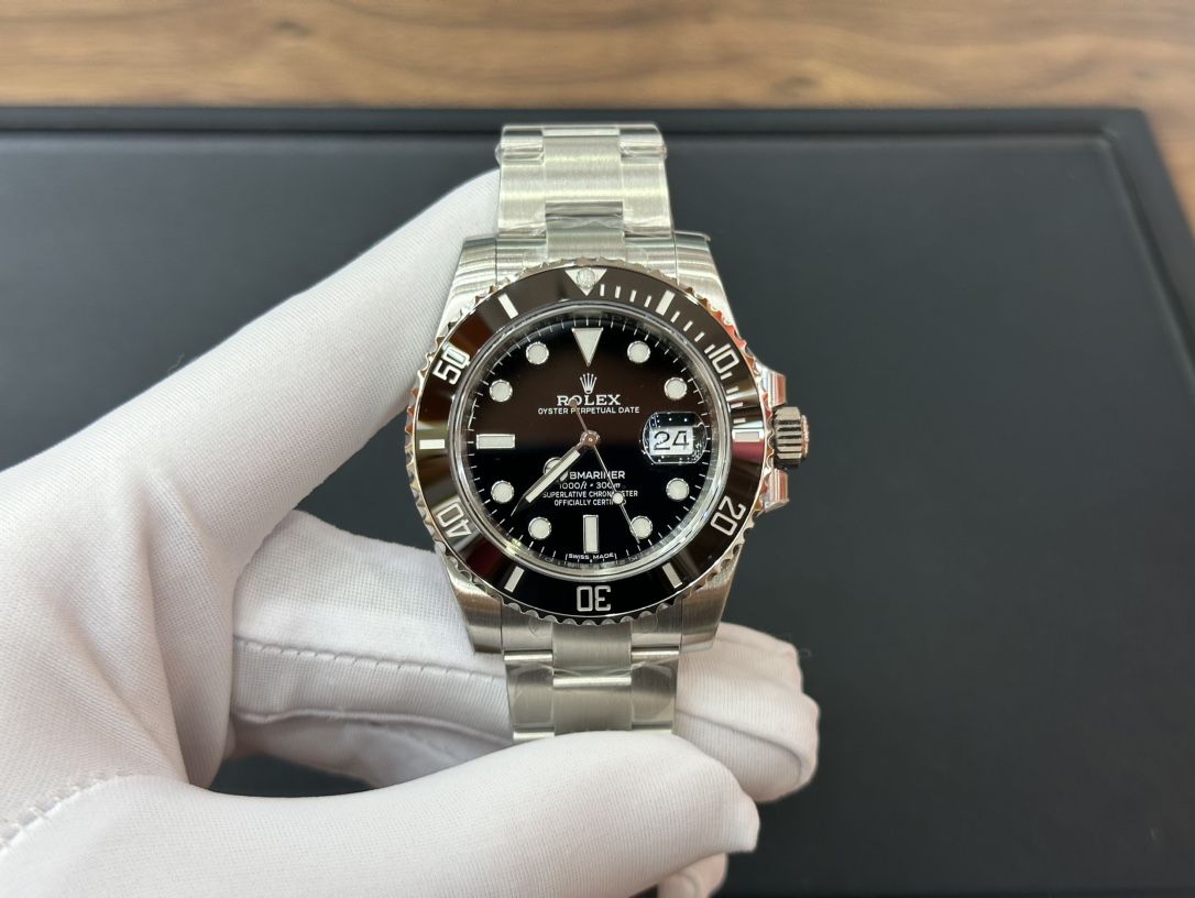 NO:143346,Green Water Ghost 40mm fully automatic mechanical movement is super long and 72 hours of power storage 904L stainless steel material black ceramic imported technology,19860909绿水鬼40mm 全自动机械机芯超长72小时储存动力 904L精钢材质 黑陶瓷进口工艺,,Watch