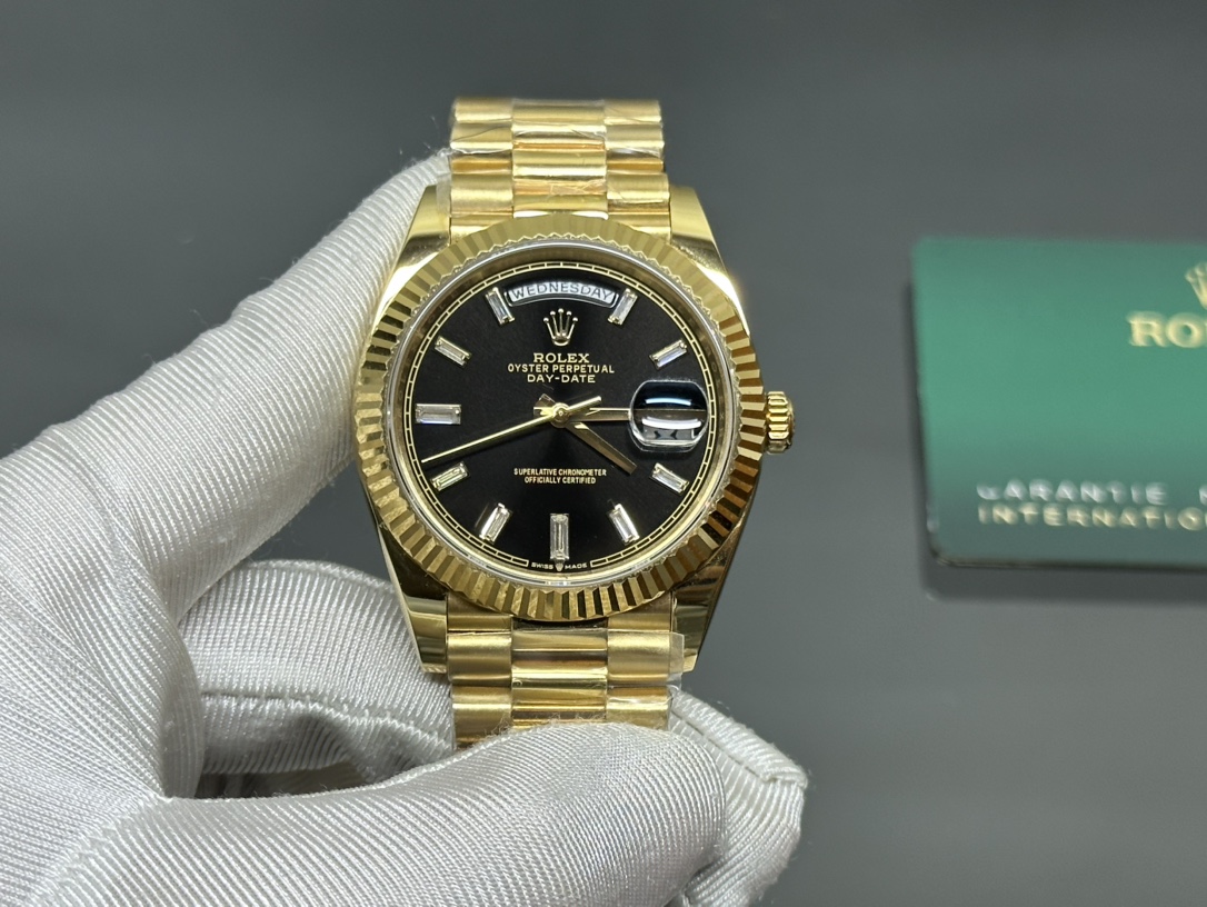 NO:143357,Black rock sugar 41mm spot shipment Double calendar automatic mechanical movement 18K gold stainless steel plated, gold19860909黑冰糖41mm现货发 双历自动机械机芯 镀18K黄金精钢材质,,gold,Watch