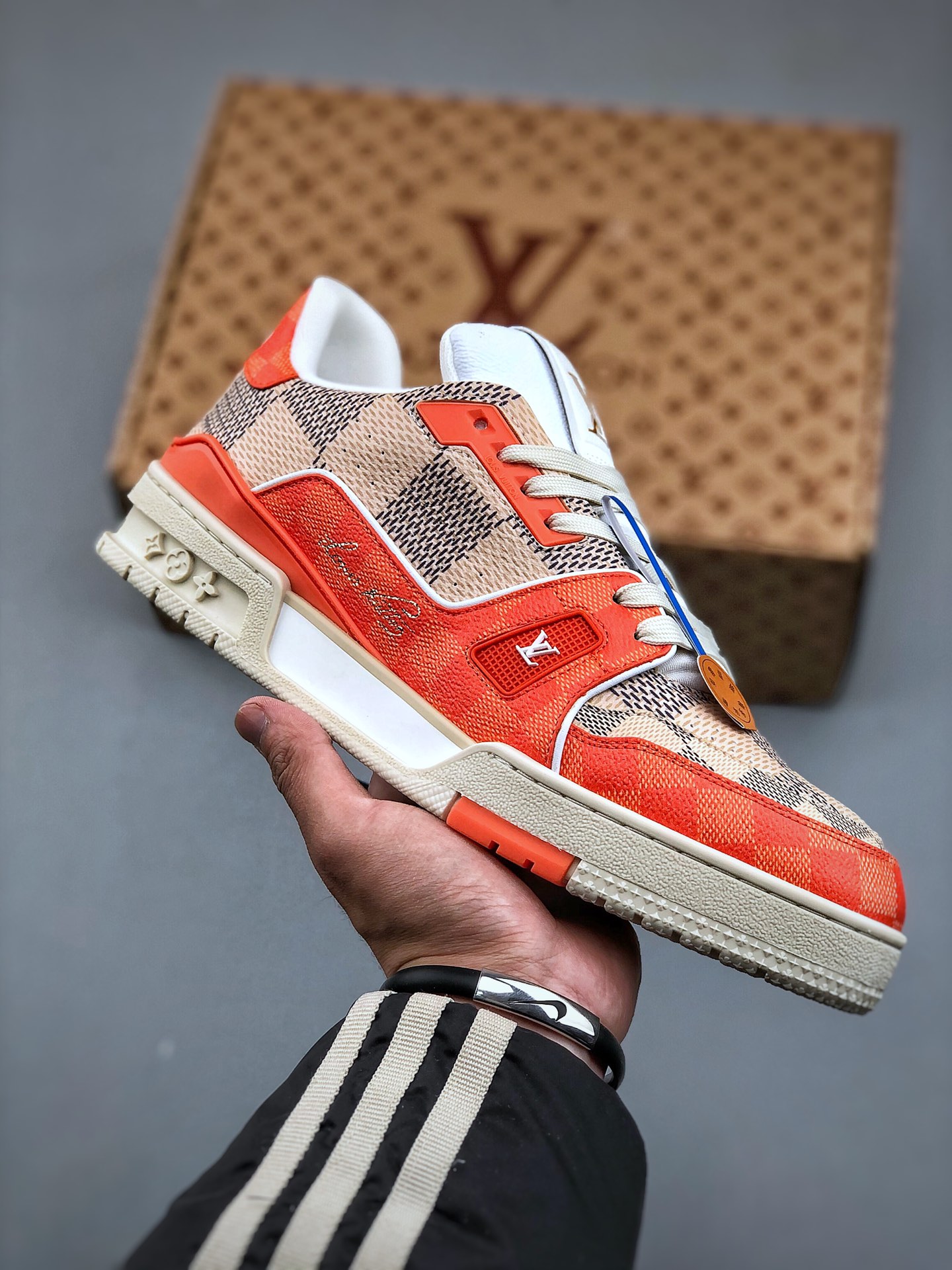 650 Virgil Abloh亲自操刀设计全新LV路易威登Louis Vuitton Trainer Sneaker Low休闲运动文化百搭篮球板鞋