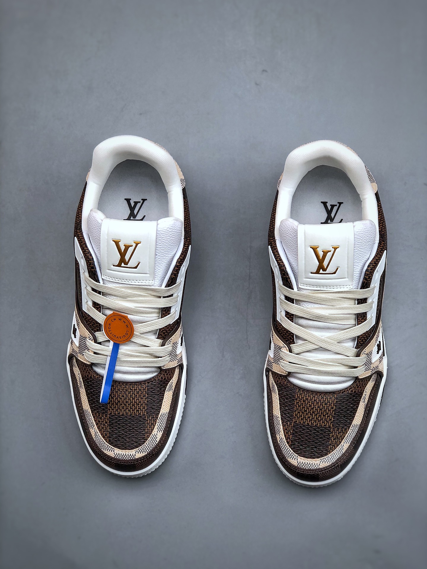650 Virgil Abloh亲自操刀设计全新LV路易威登Louis Vuitton Trainer Sneaker Low休闲运动文化百搭篮球板鞋