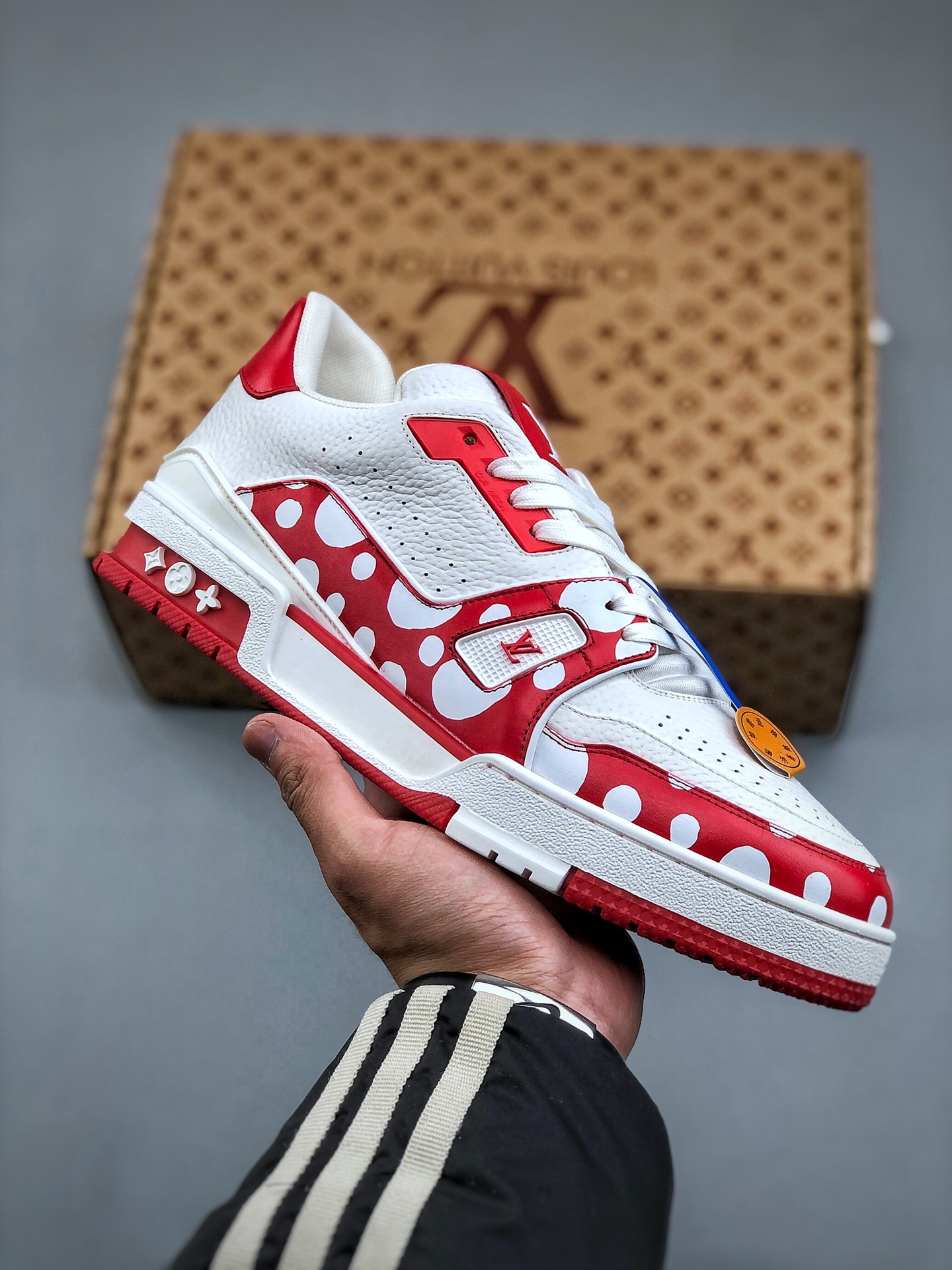 650 Virgil Abloh亲自操刀设计全新LV路易威登Louis Vuitton Trainer Sneaker Low休闲运动文化百搭篮球板鞋