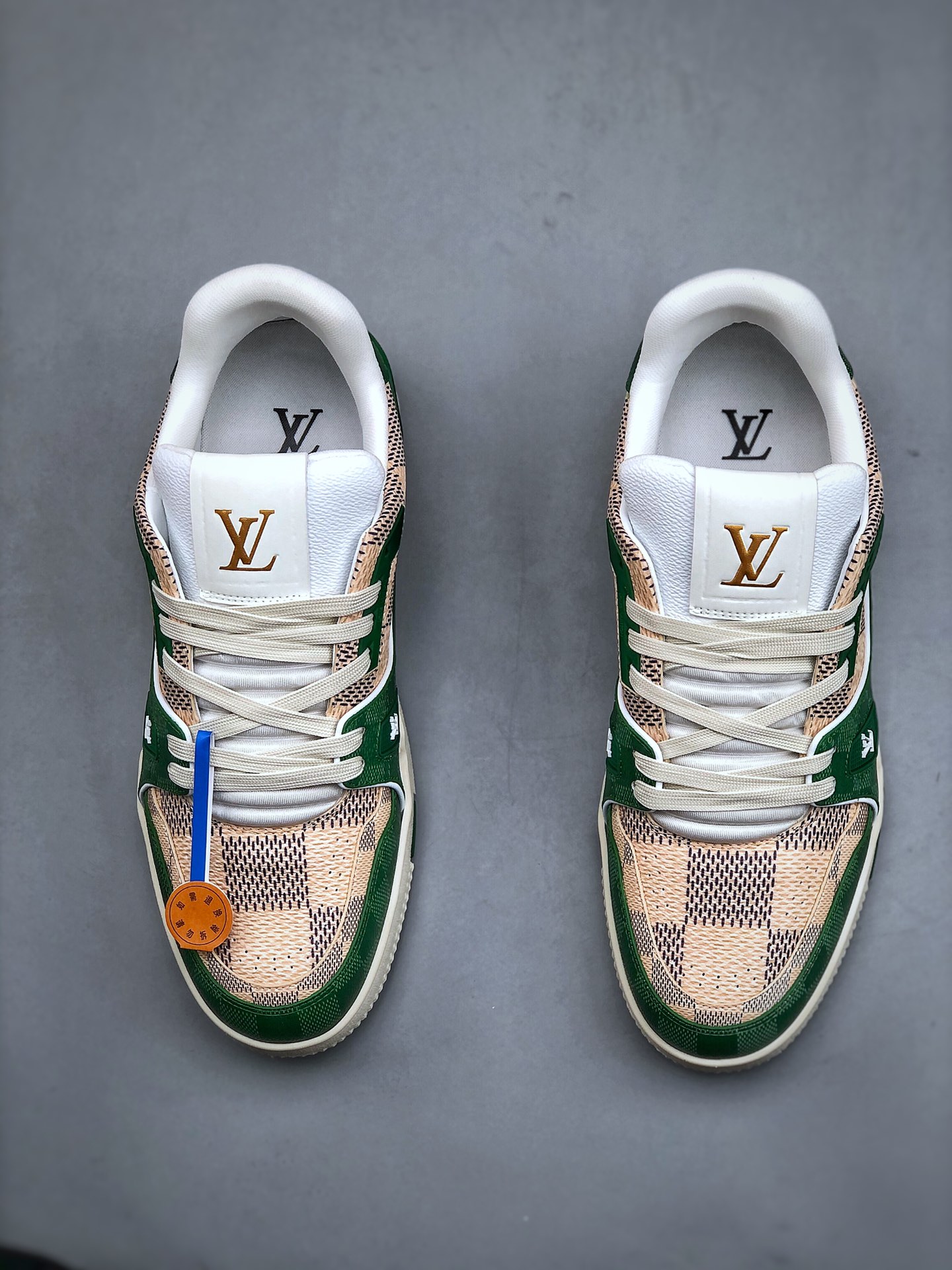 650 Virgil Abloh亲自操刀设计全新LV路易威登Louis Vuitton Trainer Sneaker Low休闲运动文化百搭篮球板鞋