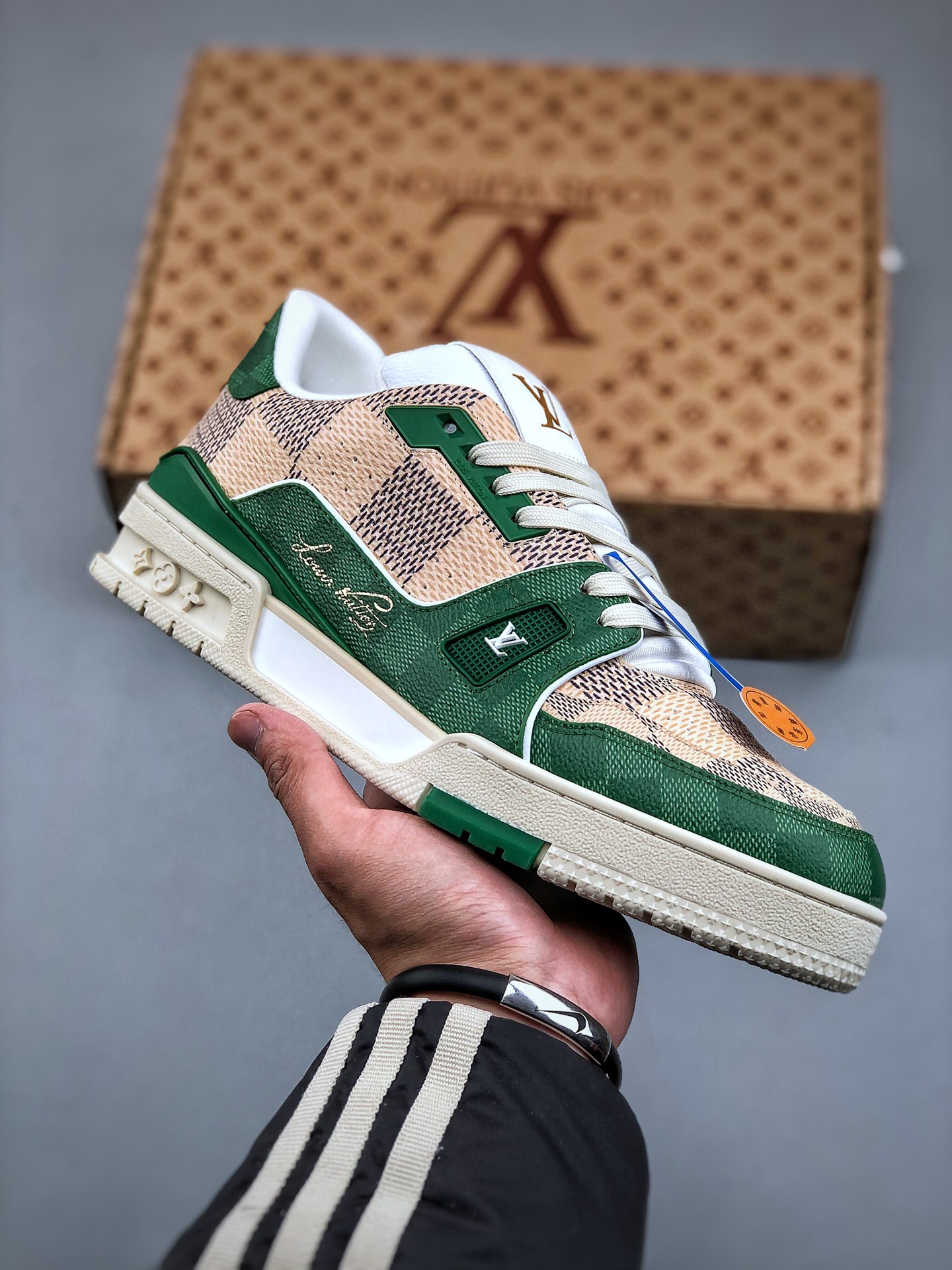 650 Virgil Abloh亲自操刀设计全新LV路易威登Louis Vuitton Trainer Sneaker Low休闲运动文化百搭篮球板鞋