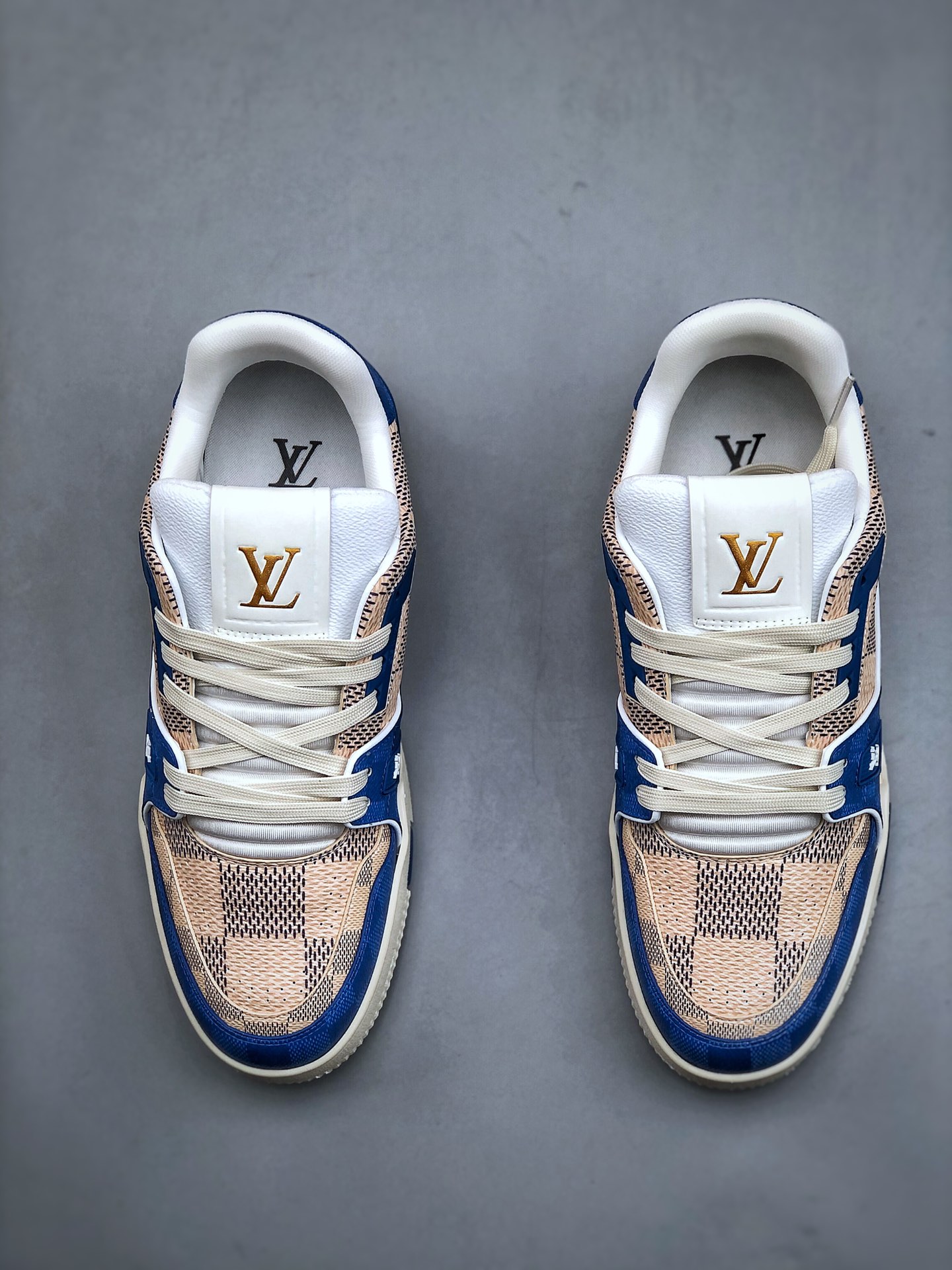 650 Virgil Abloh亲自操刀设计全新LV路易威登Louis Vuitton Trainer Sneaker Low休闲运动文化百搭篮球板鞋