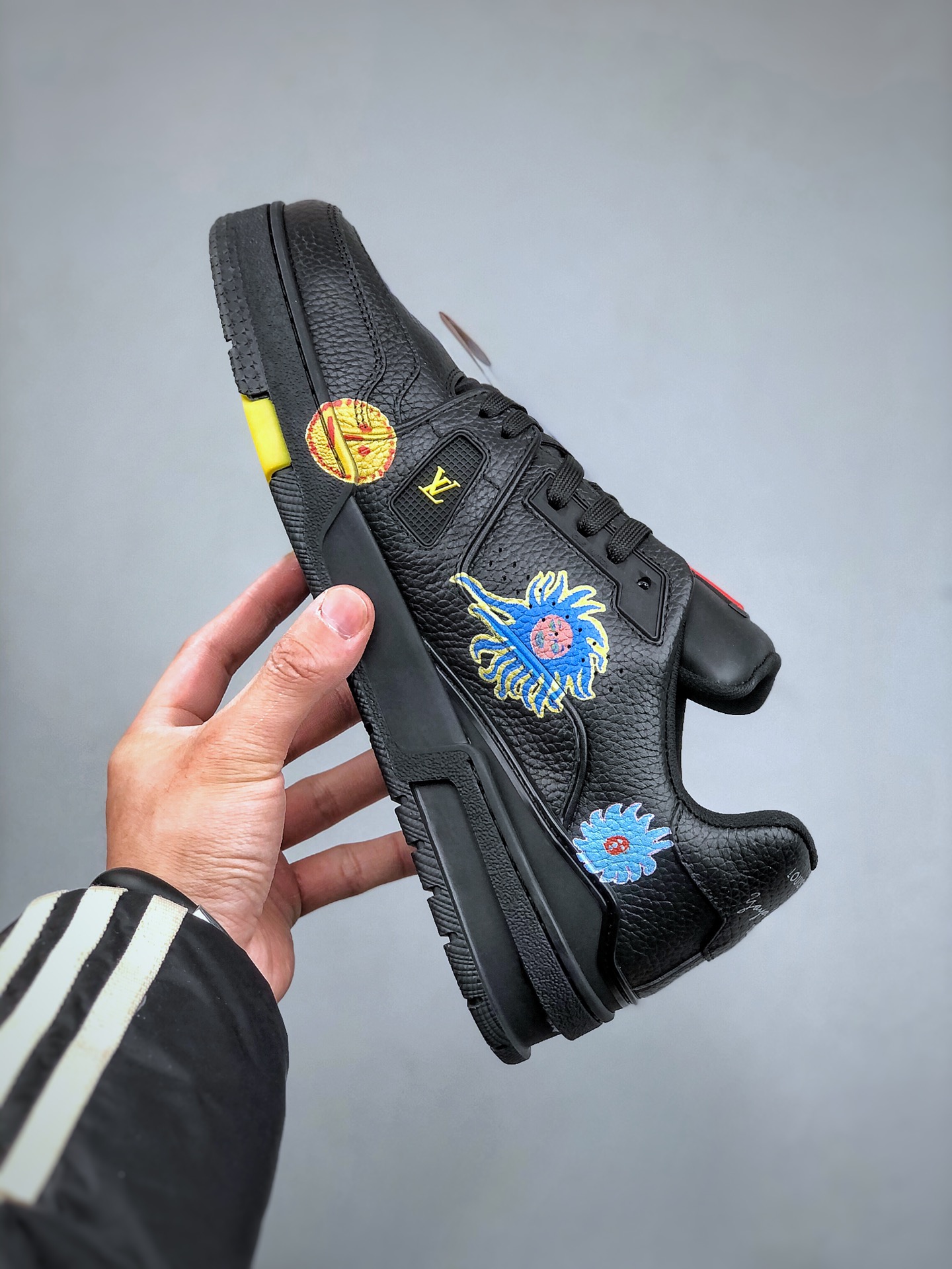 650 Virgil Abloh亲自操刀设计全新LV路易威登Louis Vuitton Trainer Sneaker Low休闲运动文化百搭篮球板鞋