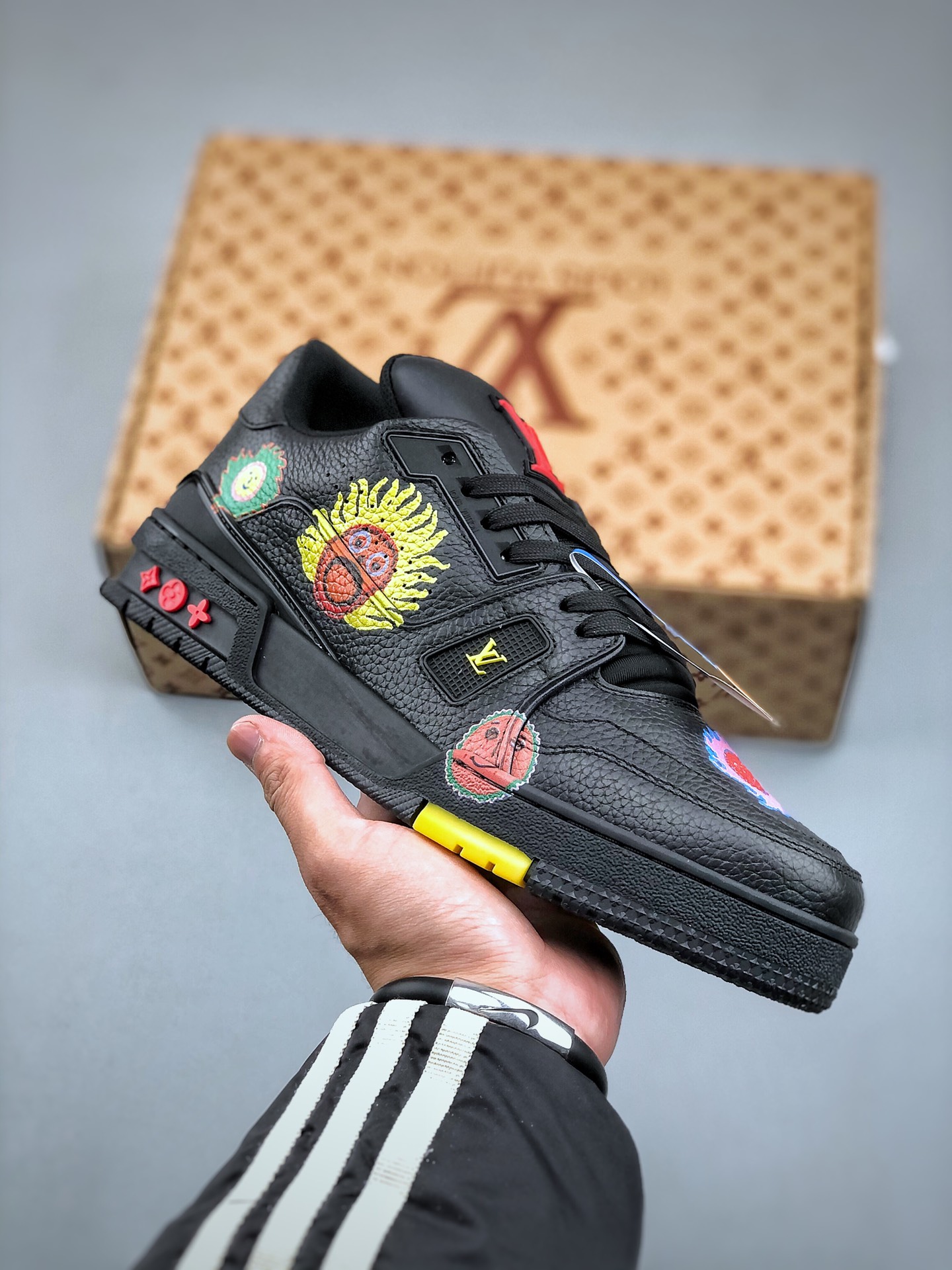 650 Virgil Abloh亲自操刀设计全新LV路易威登Louis Vuitton Trainer Sneaker Low休闲运动文化百搭篮球板鞋