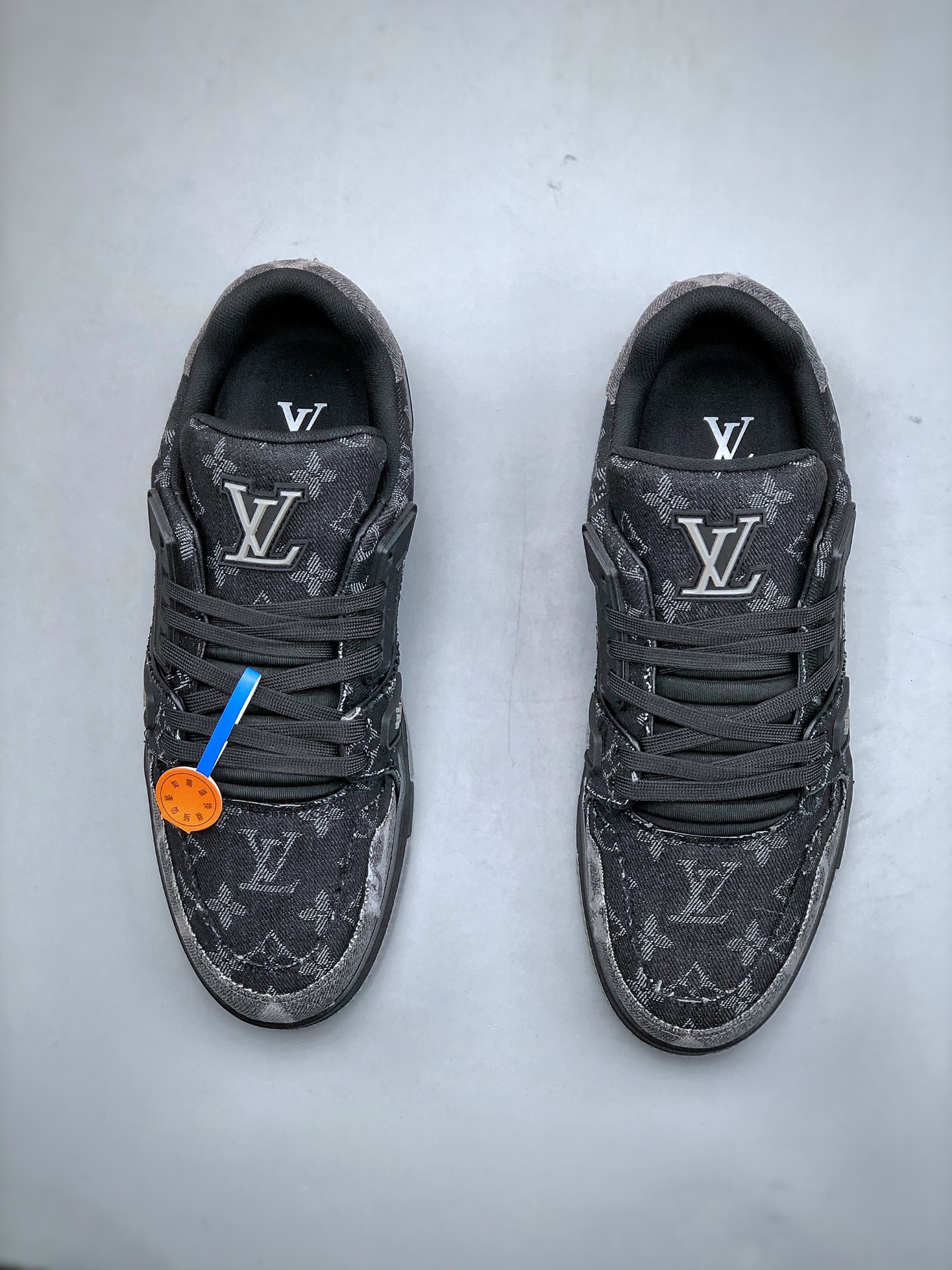 650 路易威登Louis Vuitton Trainer Sneaker Low休闲运动文化百搭篮球板鞋  牛仔黑色