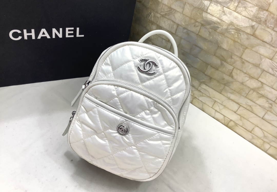 NO:175412,Spot Ohanel 24n latest nylon ski series small backpack practical and convenient AS4366 size 22*18*10, CHANEL, chanel, backpacks19860909现货 现货 Ohanel 24n最新尼龙材滑雪系列小背包 实用又方便 AS4366尺寸22*18*10,CHANEL,chanel,backpacks,Bag
