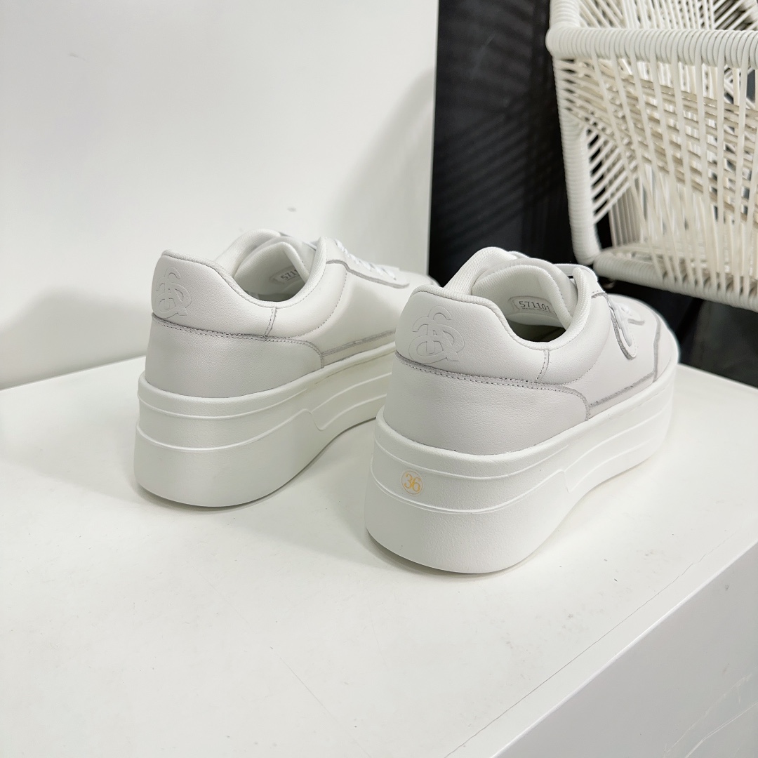 “Zenium Shoes: High-Quality, Abstract Design for 24th Spring/Summer Collection” - 图片 6