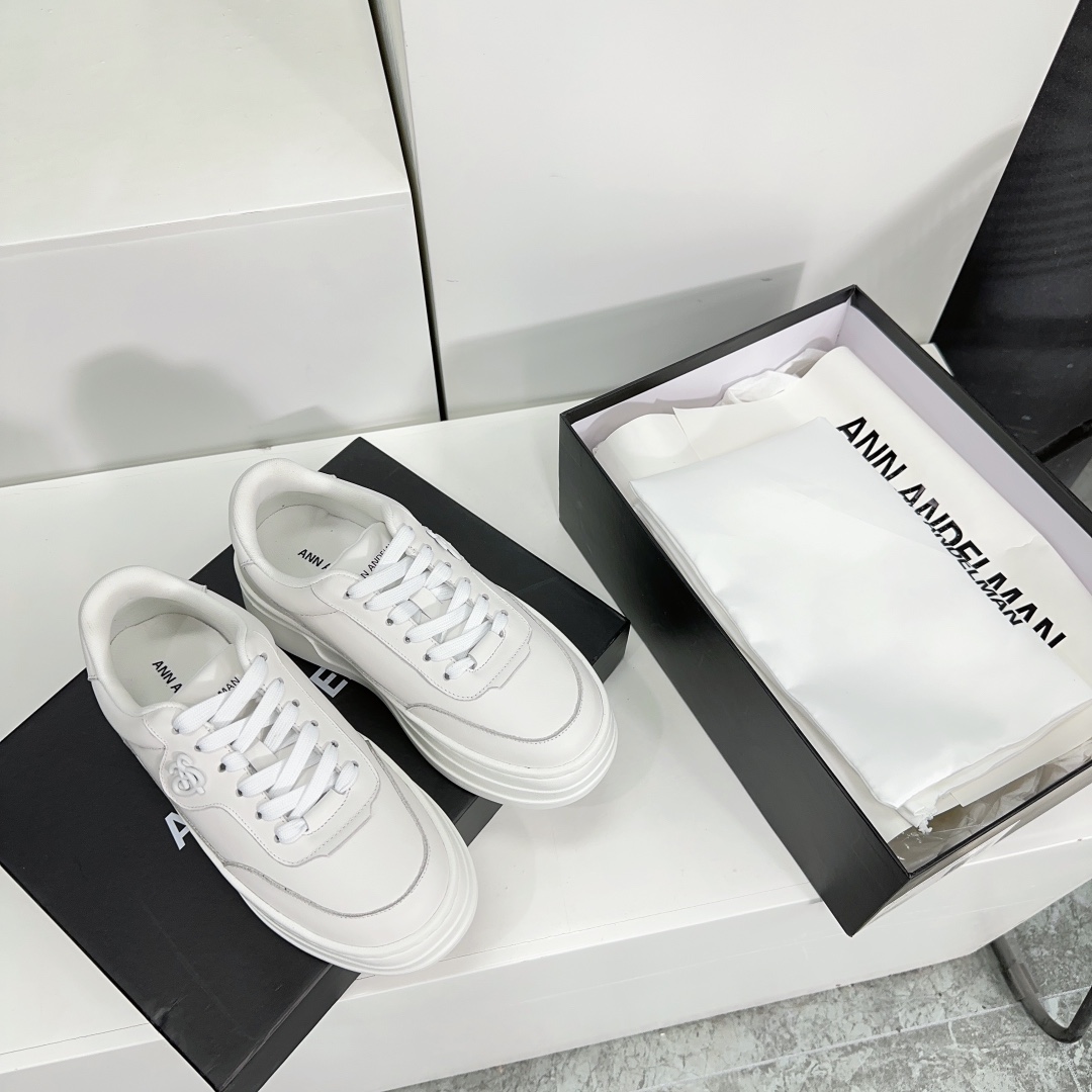 “Zenium Shoes: High-Quality, Abstract Design for 24th Spring/Summer Collection” - 图片 9