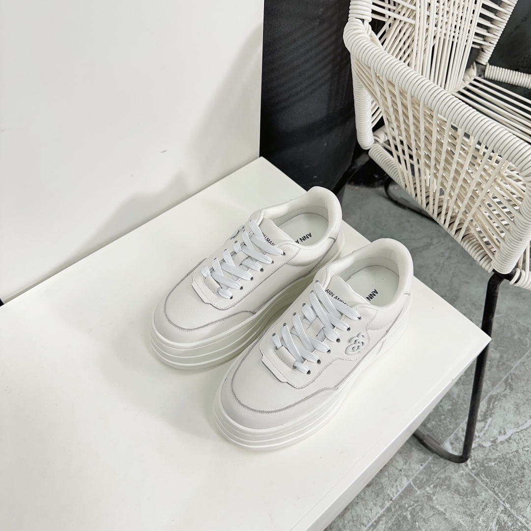 “Zenium Shoes: High-Quality, Abstract Design for 24th Spring/Summer Collection” - 图片 4