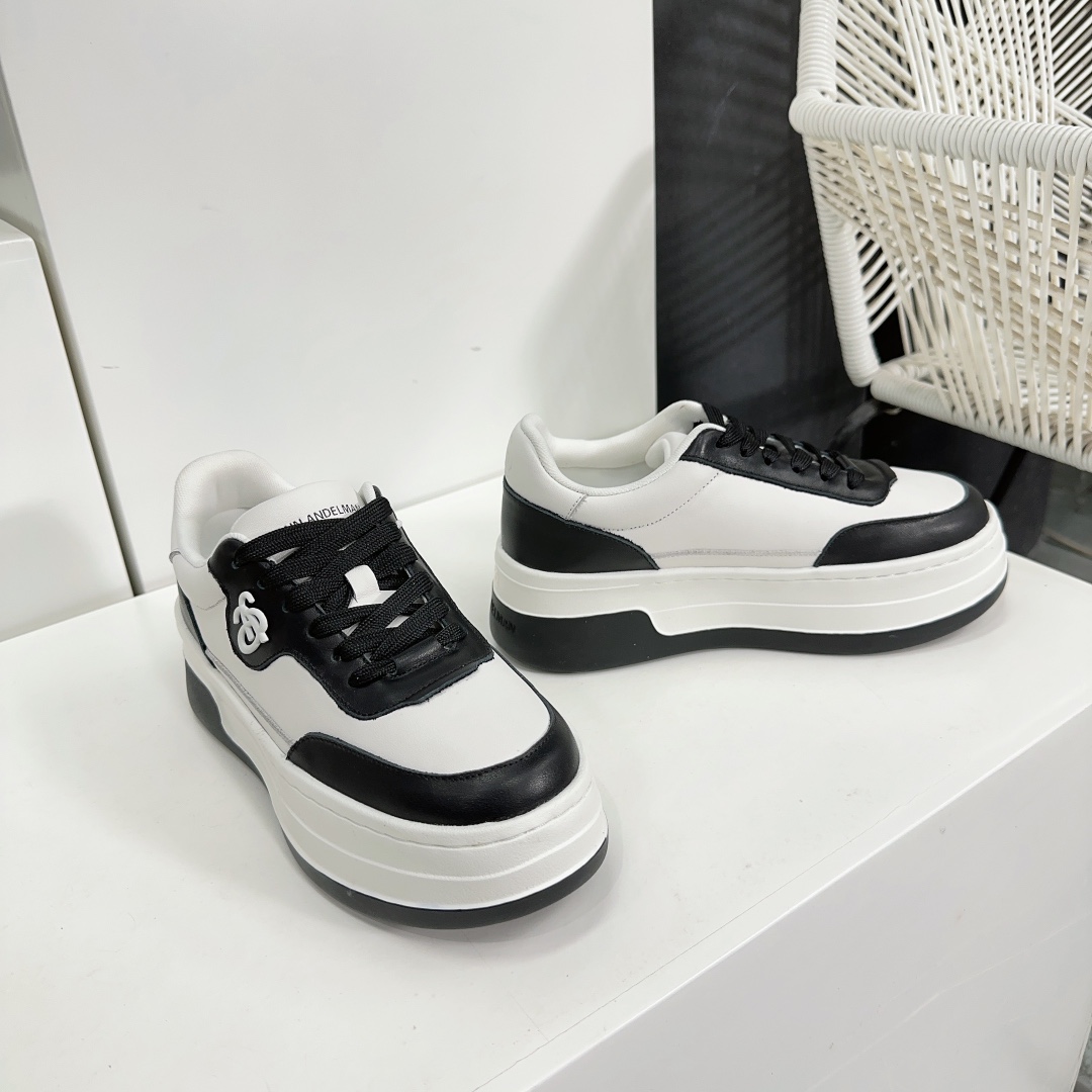 “Zenium Shoes: High-Quality 6cm Heels in Panda Color, Abstract Design for Fashionistas” - 图片 8