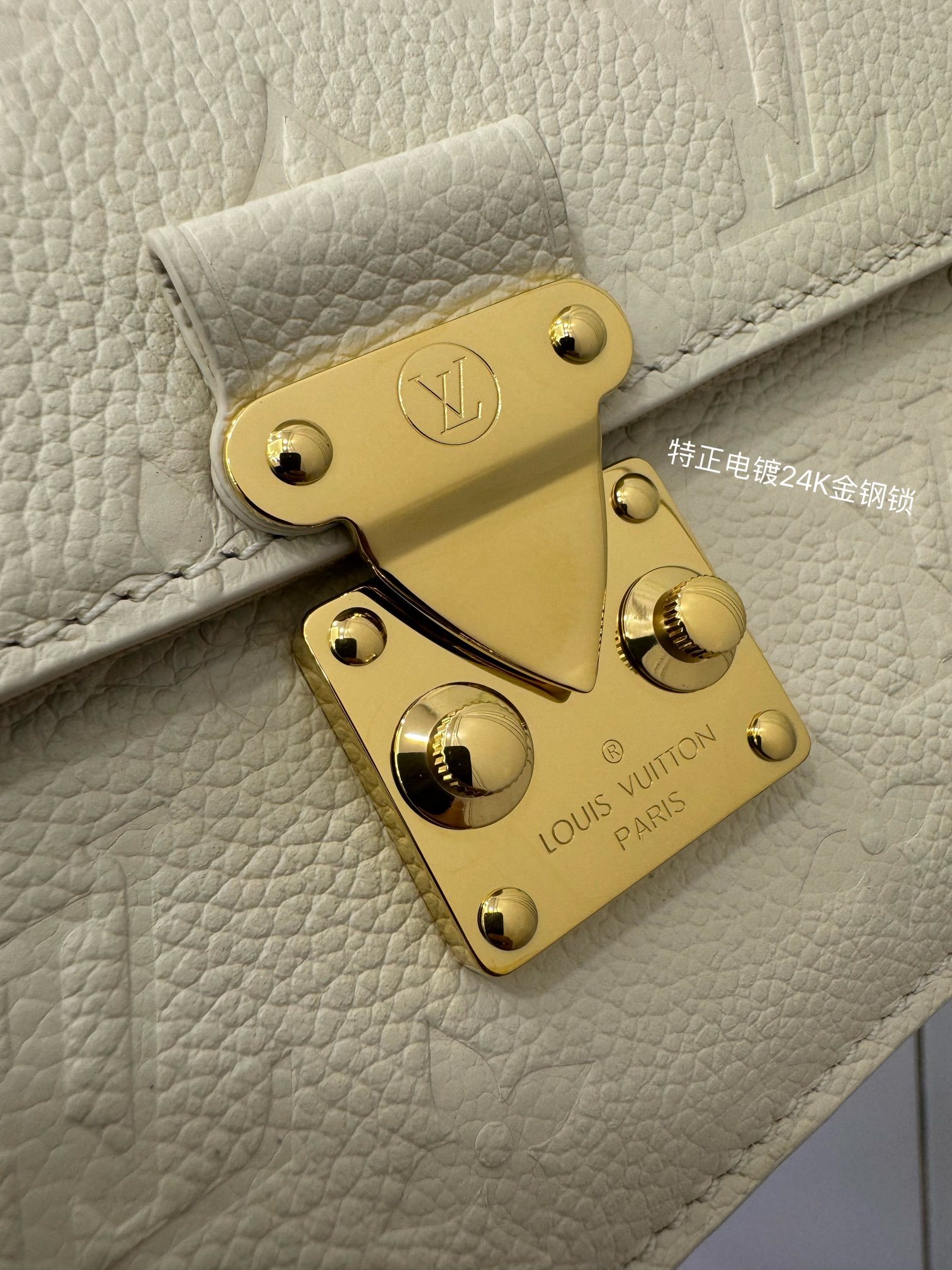 独家首发型号特正版M82836品质全面再次升级专柜同步电子芯片内码新礼盒礼品袋保护纸铜版电子标签合格证皮