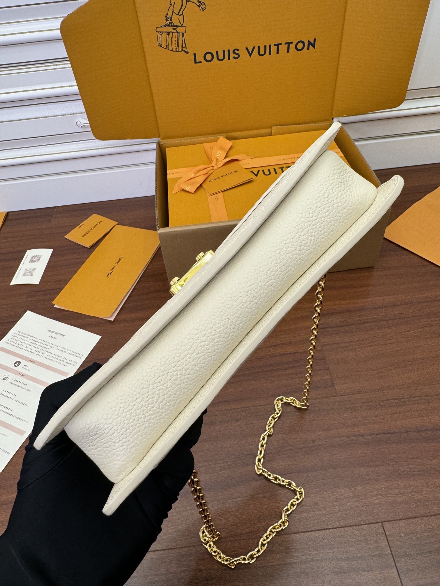 独家首发型号特正版M82836品质全面再次升级专柜同步电子芯片内码新礼盒礼品袋保护纸铜版电子标签合格证皮