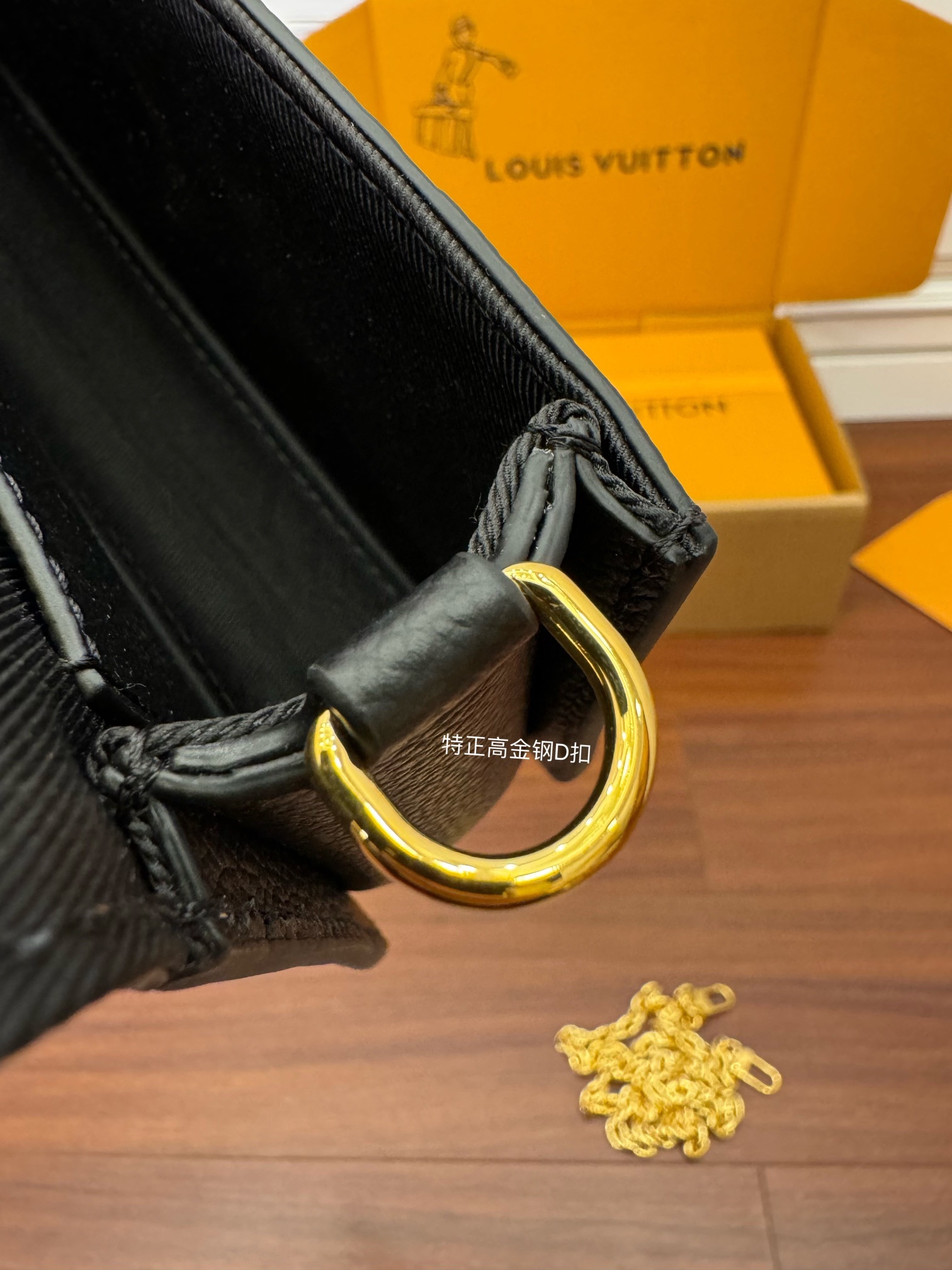 独家首发型号特正版M82637品质全面再次升级专柜同步电子芯片内码新礼盒礼品袋保护纸铜版电子标签合格证皮