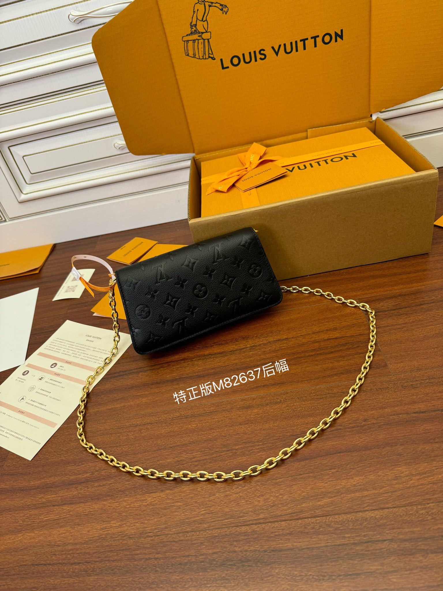 独家首发型号特正版M82637品质全面再次升级专柜同步电子芯片内码新礼盒礼品袋保护纸铜版电子标签合格证皮