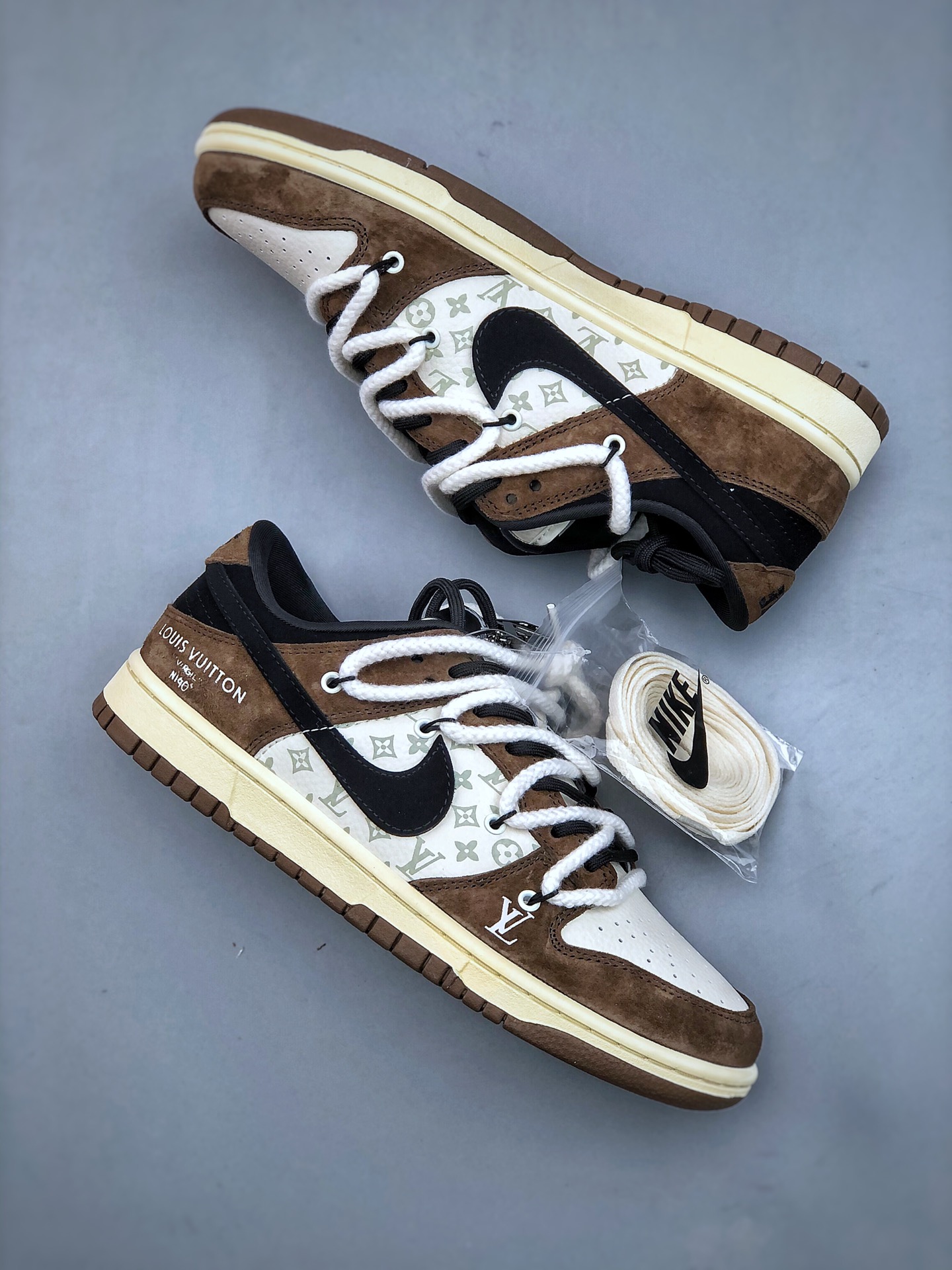 Nike SB Dunk Low Louis Vuitton Collaboration Designer Sneakers 10 i1704499977 6868 8