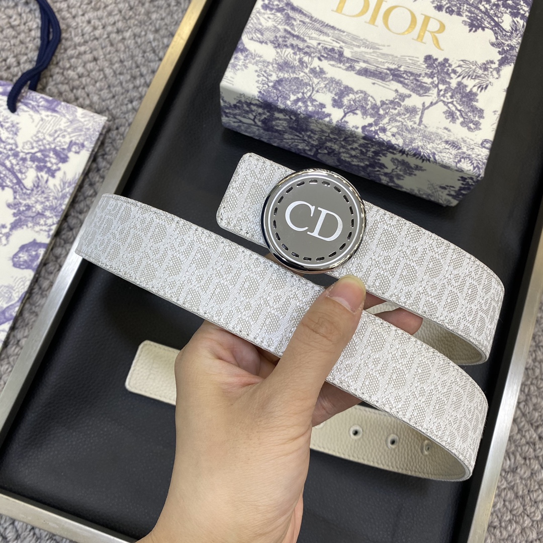迪奥DIOR新款精钢五金宽3.5CM原单进口头层牛皮配经典字母布.搭配原单钌钯电镀CD扣手感.油边近乎完