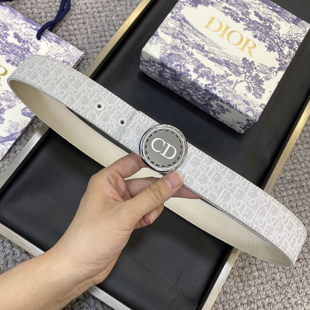 迪奥DIOR新款精钢五金宽3.5CM原单进口头层牛皮配经典字母布.搭配原单钌钯电镀CD扣手感.油边近乎完