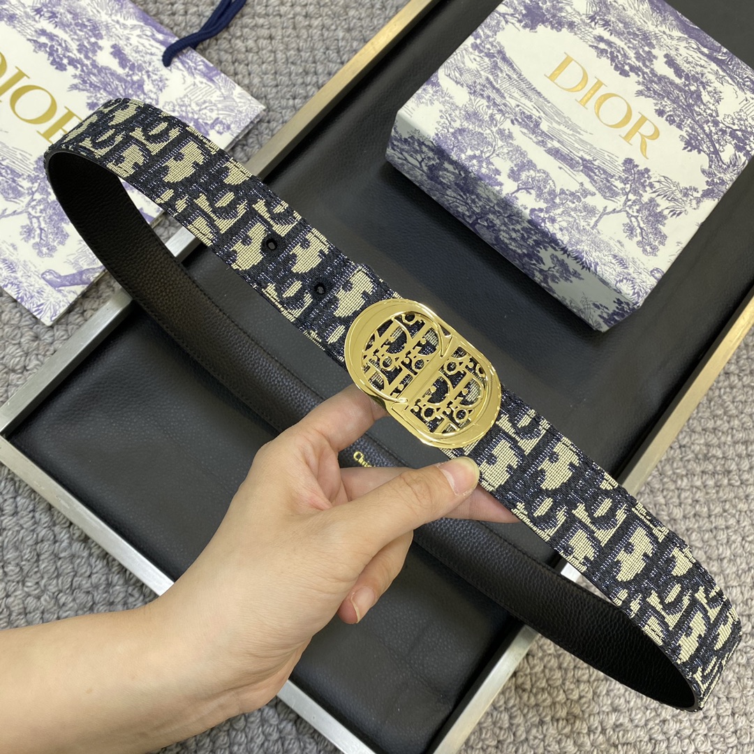 迪奥DIOR新款精钢五金宽3.5CM原单进口头层牛皮配经典字母布.搭配原单钌钯电镀CD扣手感.油边近乎完