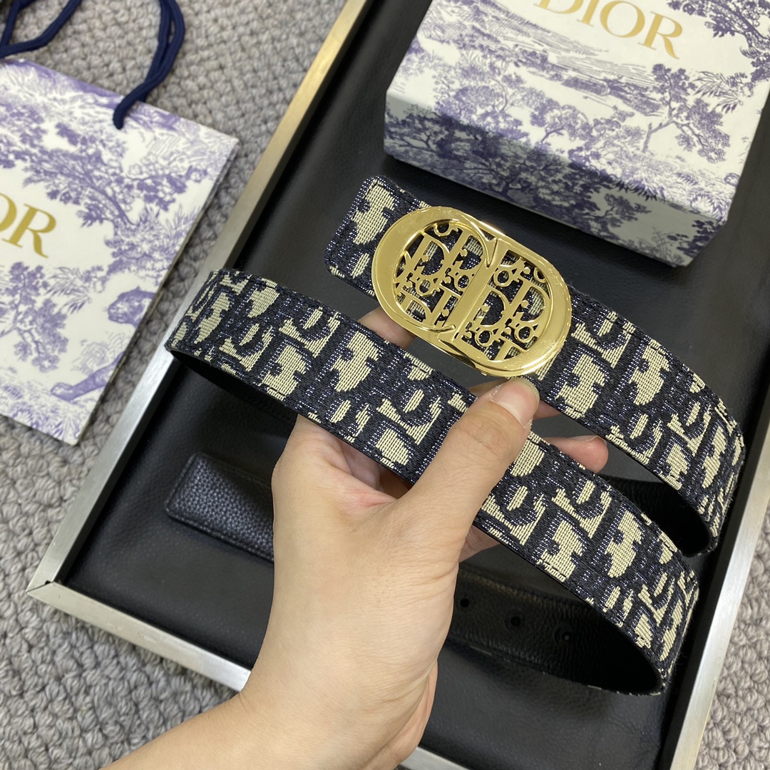 迪奥DIOR新款精钢五金宽3.5CM原单进口头层牛皮配经典字母布.搭配原单钌钯电镀CD扣手感.油边近乎完