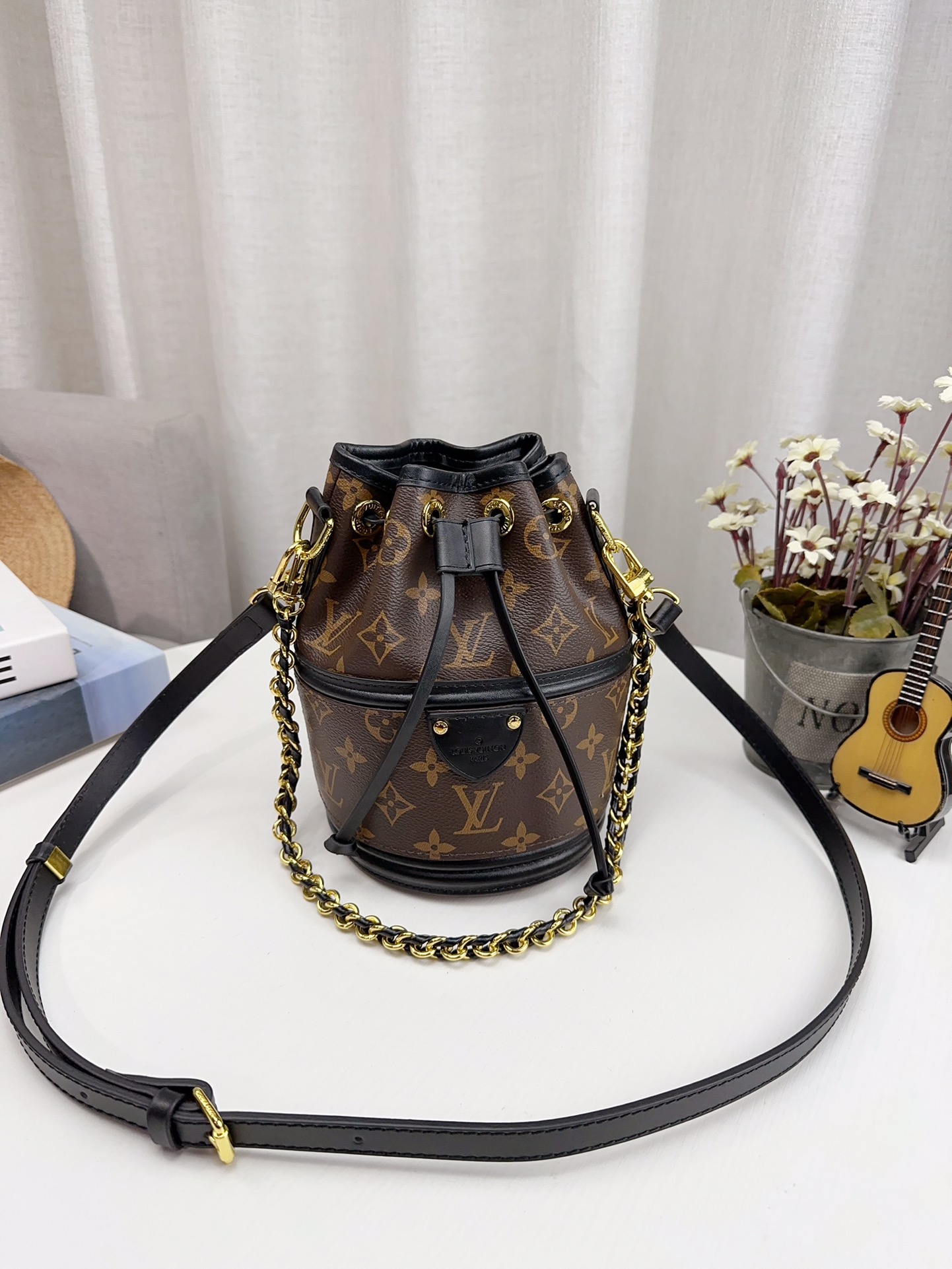 Perfect Quality Designer Replica
 Louis Vuitton Good
 Bucket Bags