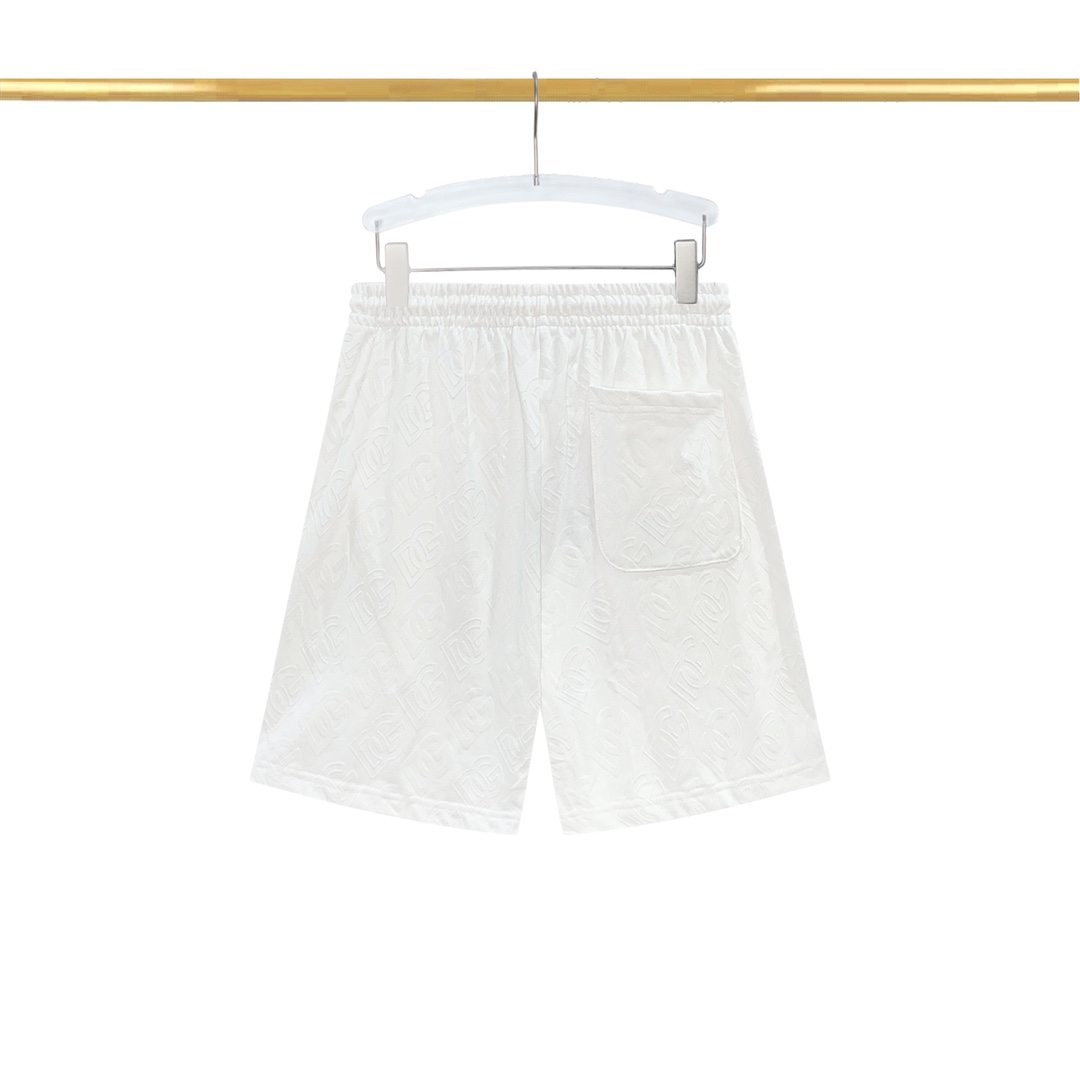 LC T09: Black and White Sports Shorts with Unique Pocket Design - 图片 3