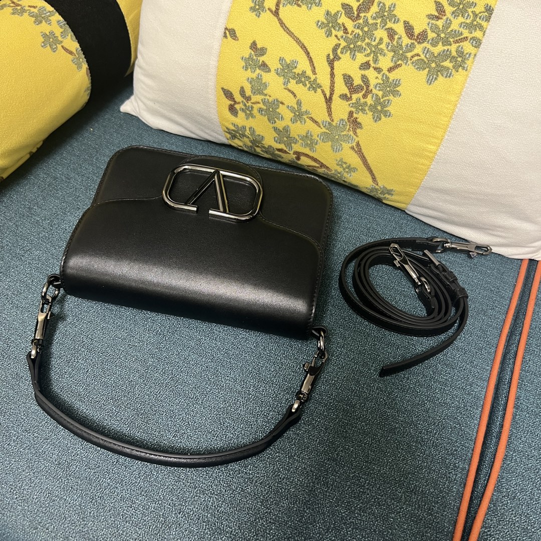 [Valentino Women